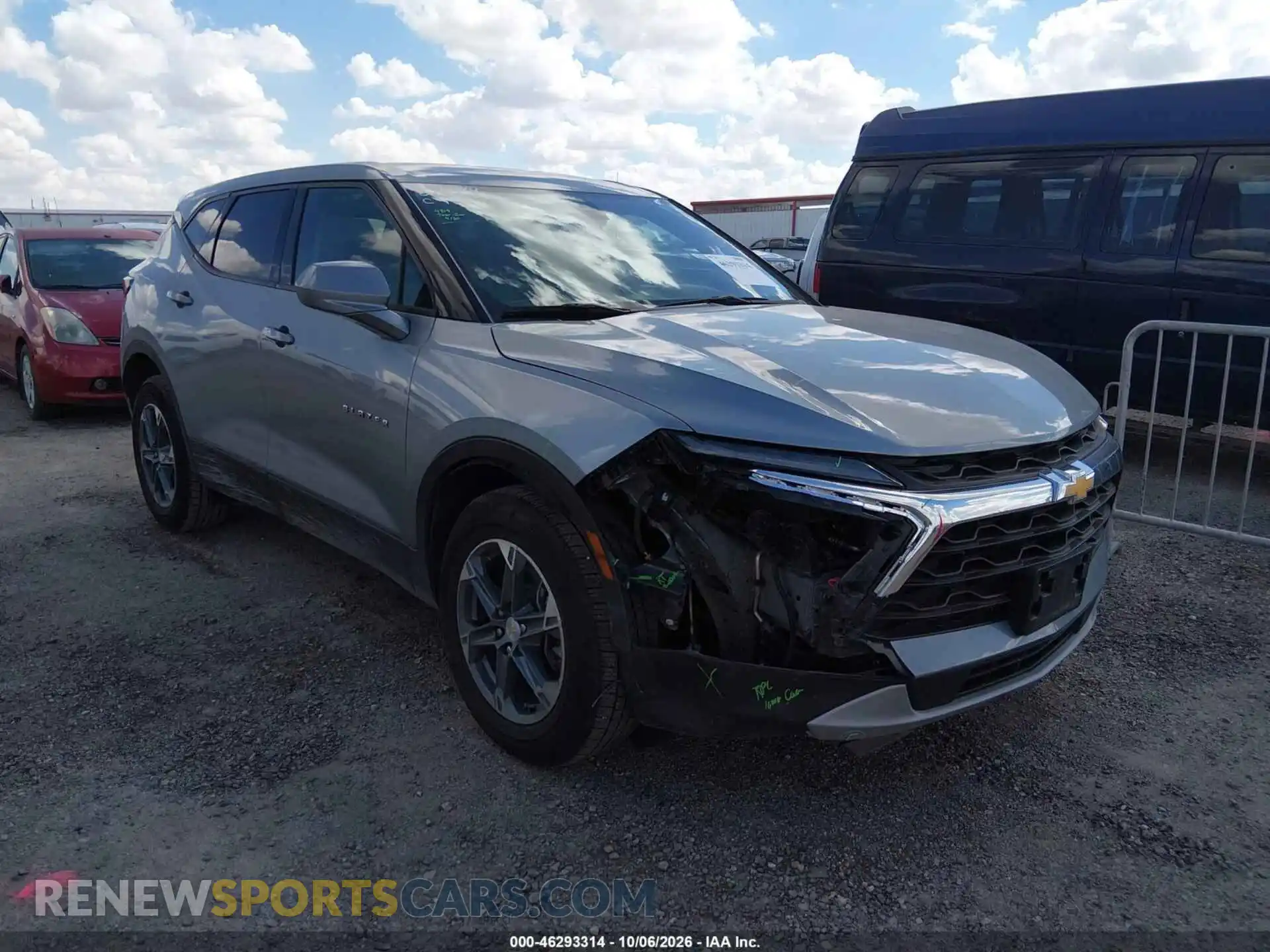 1 Photograph of a damaged car 3GNKBHR48SS128805 CHEVROLET BLAZER 2025