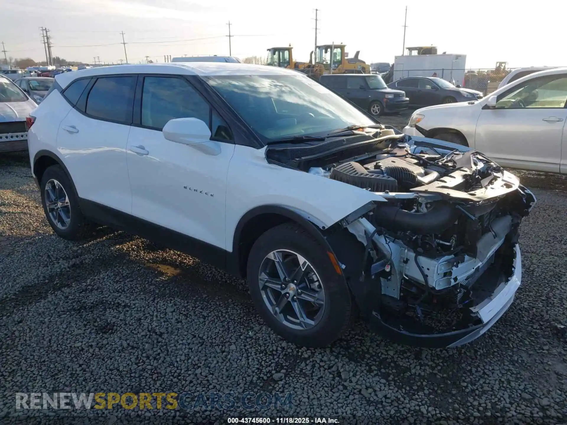 1 Photograph of a damaged car 3GNKBHR48SS192178 CHEVROLET BLAZER 2025