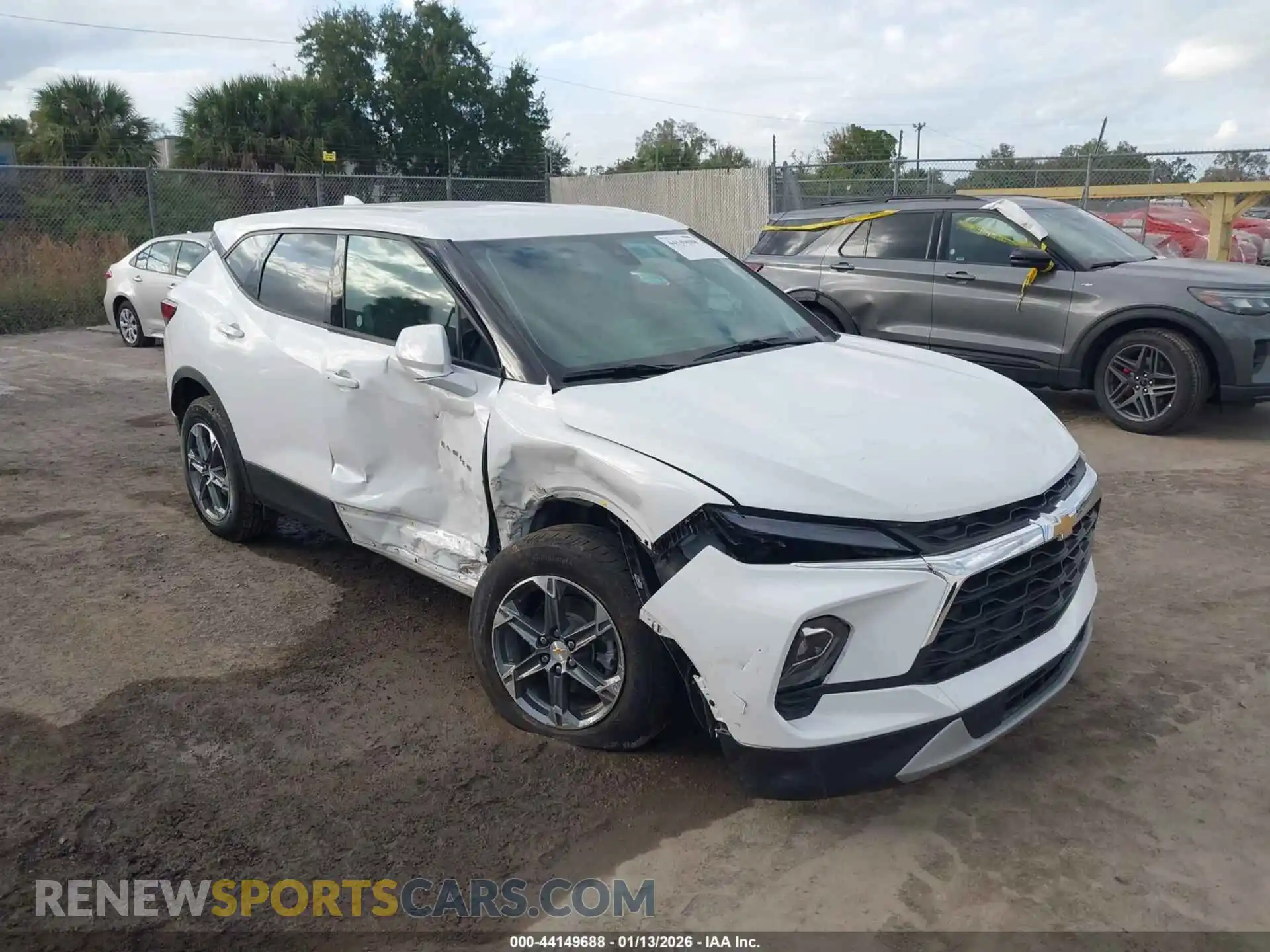 1 Photograph of a damaged car 3GNKBHR48SS224918 CHEVROLET BLAZER 2025