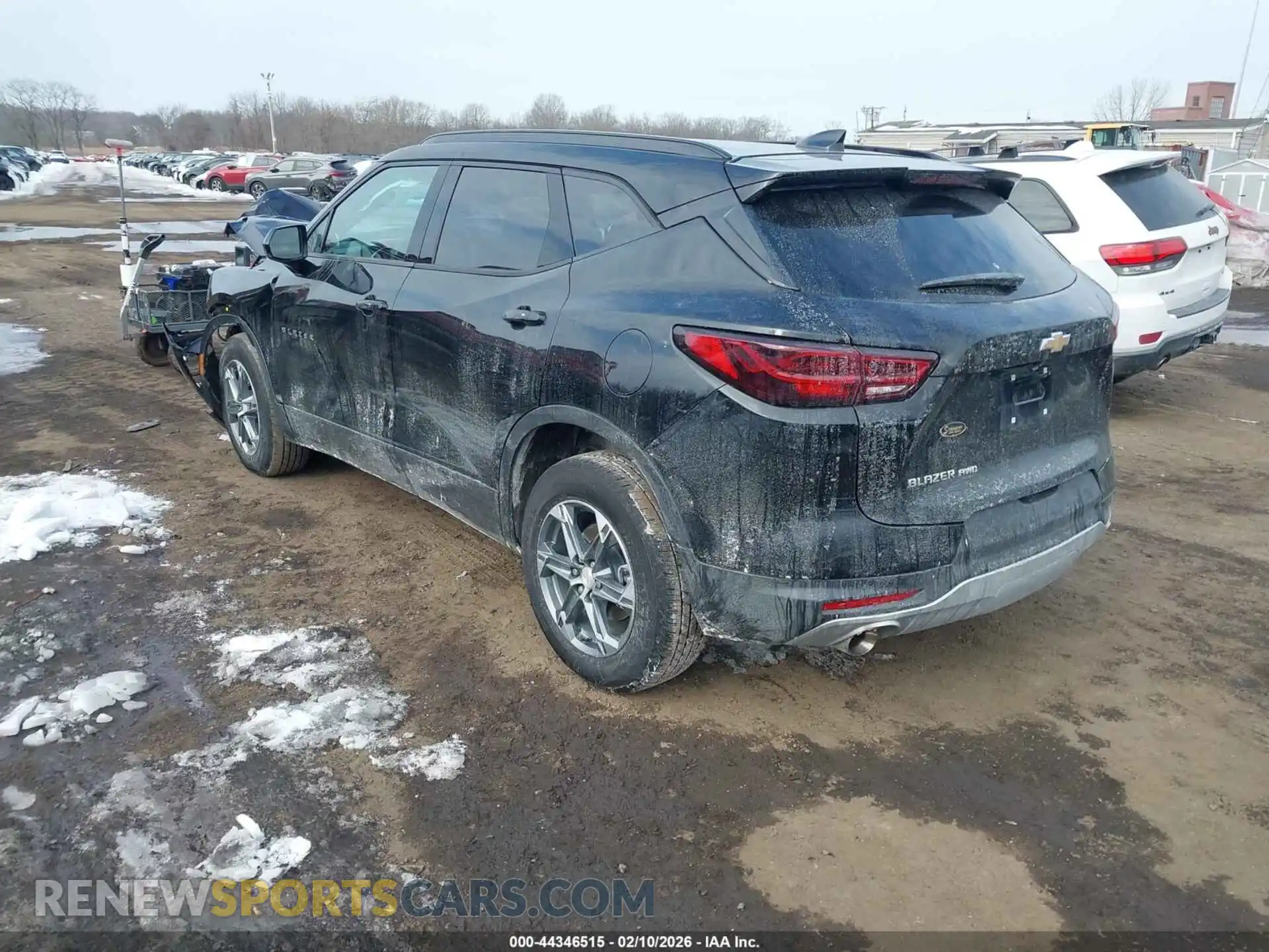 3 Photograph of a damaged car 3GNKBHR4XSS163622 CHEVROLET BLAZER 2025