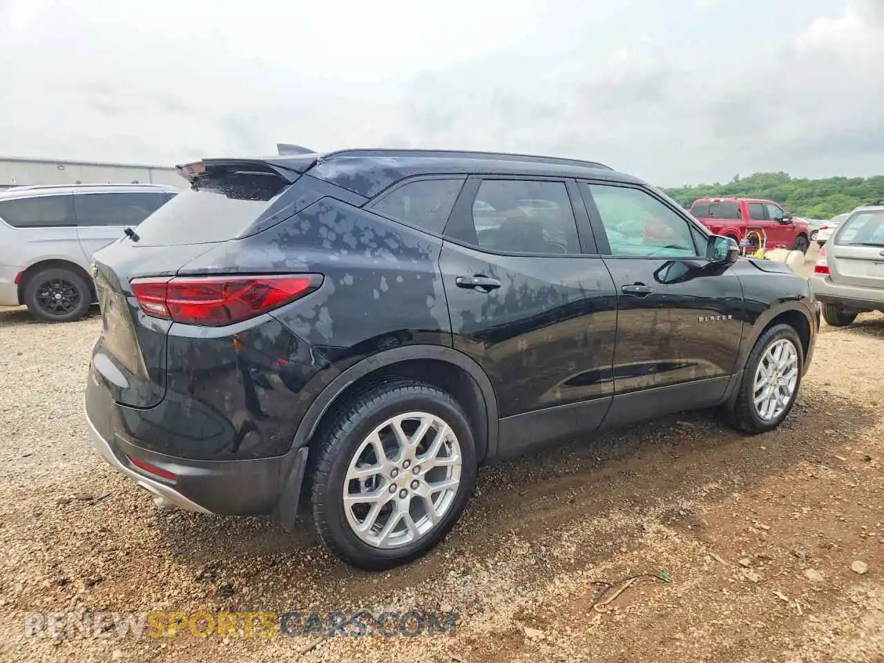 3 Photograph of a damaged car 3GNKBJRS9SS148860 CHEVROLET BLAZER 2025