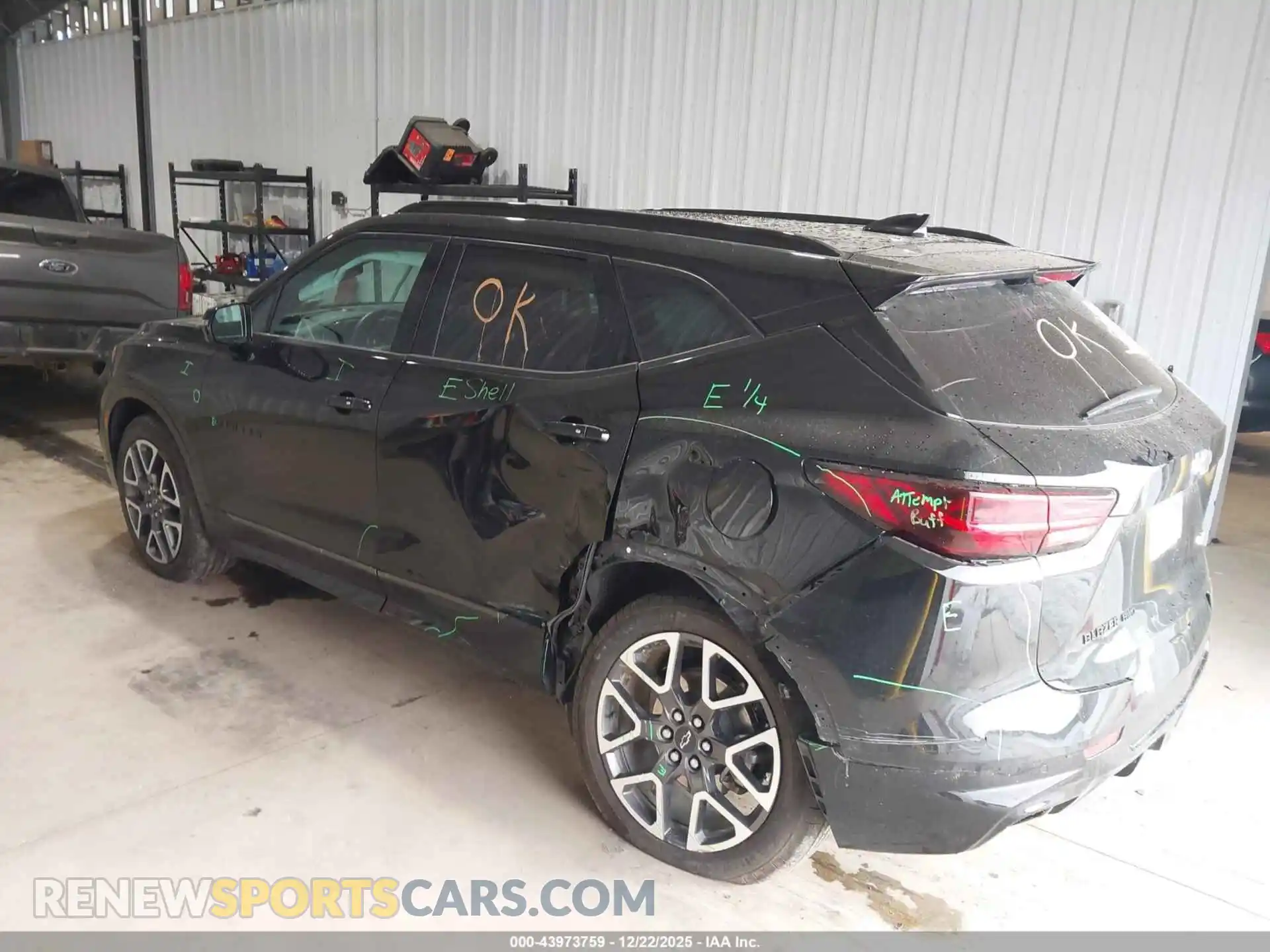 3 Photograph of a damaged car 3GNKBKRS0SS102551 CHEVROLET BLAZER 2025
