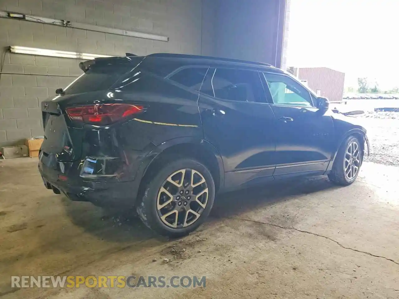 3 Photograph of a damaged car 3GNKBKRS7SS150144 CHEVROLET BLAZER 2025
