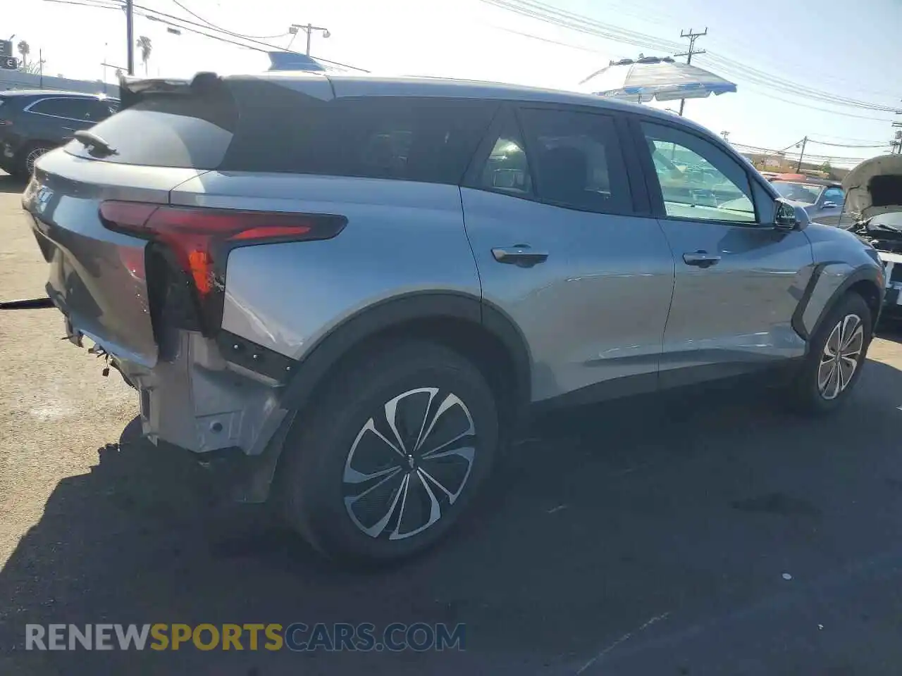 3 Photograph of a damaged car 3GNKDBRM3SS259972 CHEVROLET BLAZER 2025