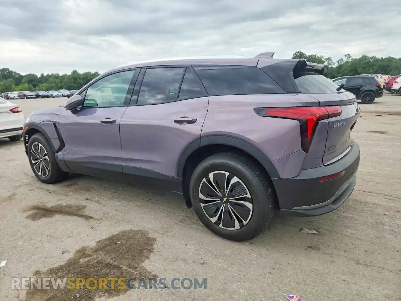 2 Photograph of a damaged car 3GNKDGRJ3SS142623 CHEVROLET BLAZER 2025