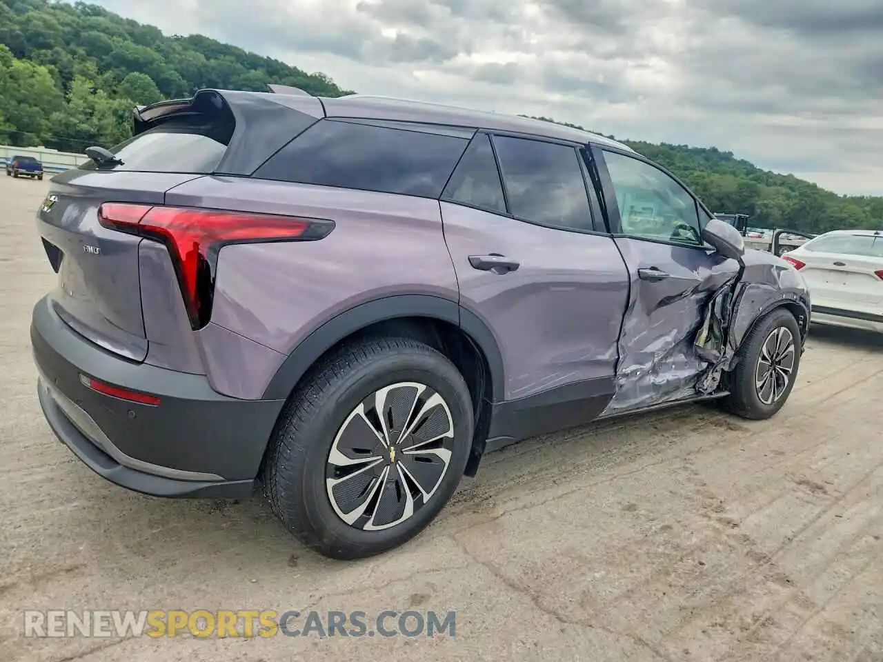 3 Photograph of a damaged car 3GNKDGRJ3SS142623 CHEVROLET BLAZER 2025