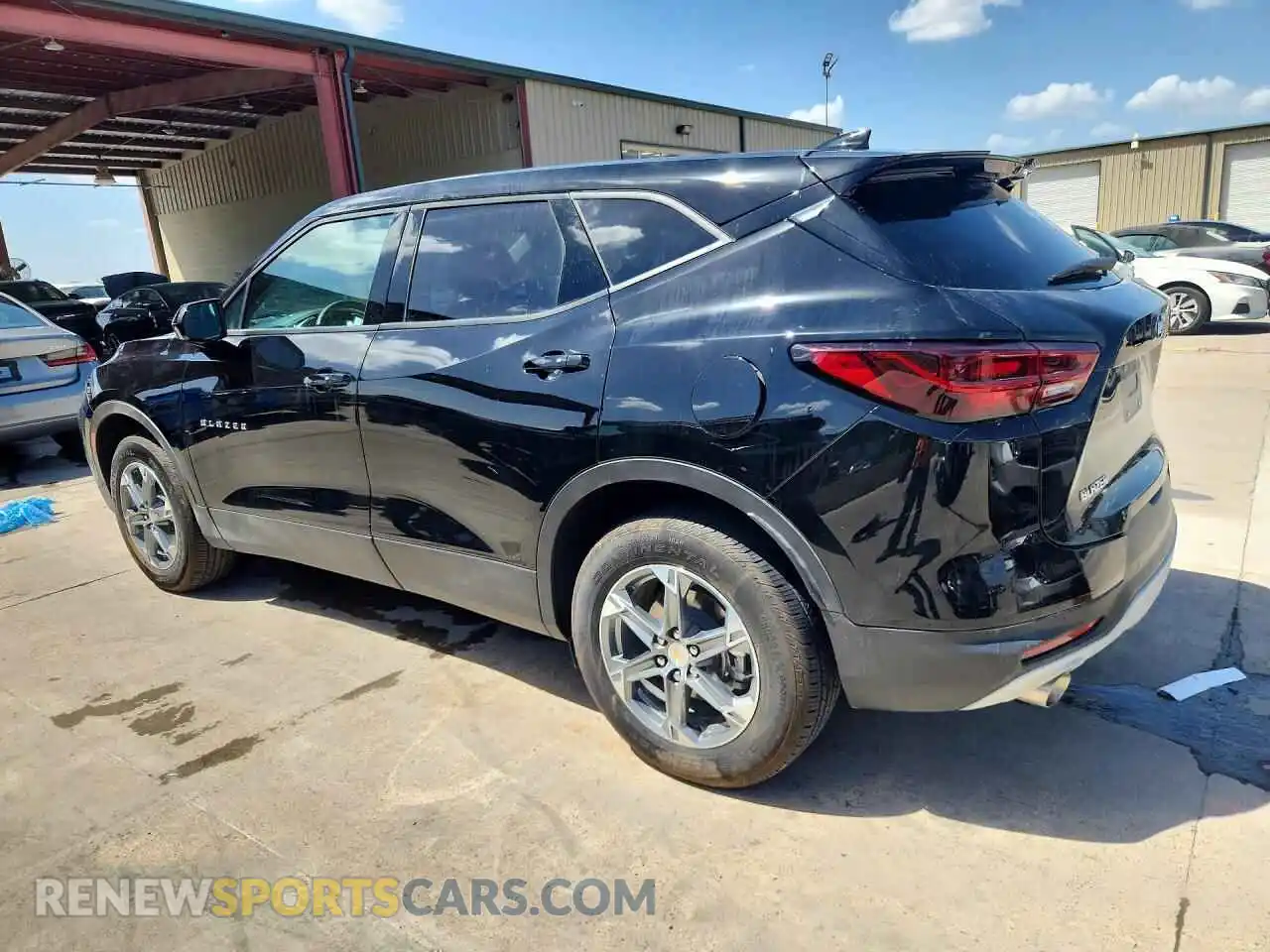 2 Photograph of a damaged car 3GNKBCR42TS150366 CHEVROLET BLAZER 2026