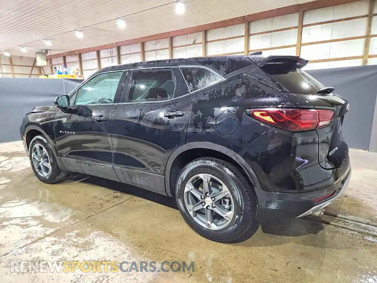 2 Photograph of a damaged car 3GNKBHR41TS168886 CHEVROLET BLAZER 2026