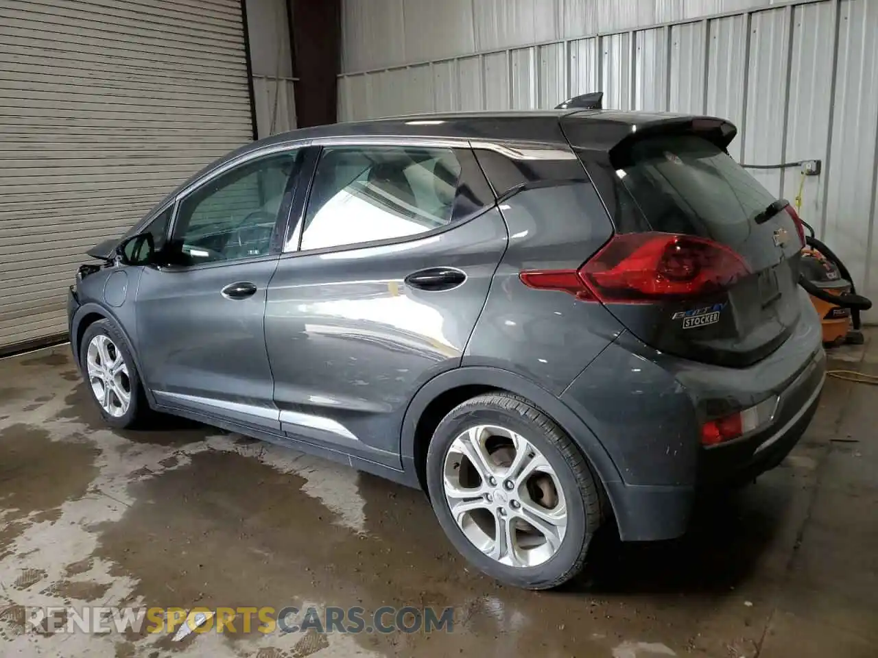 2 Photograph of a damaged car 1G1FY6S00L4110541 CHEVROLET BOLT 2020