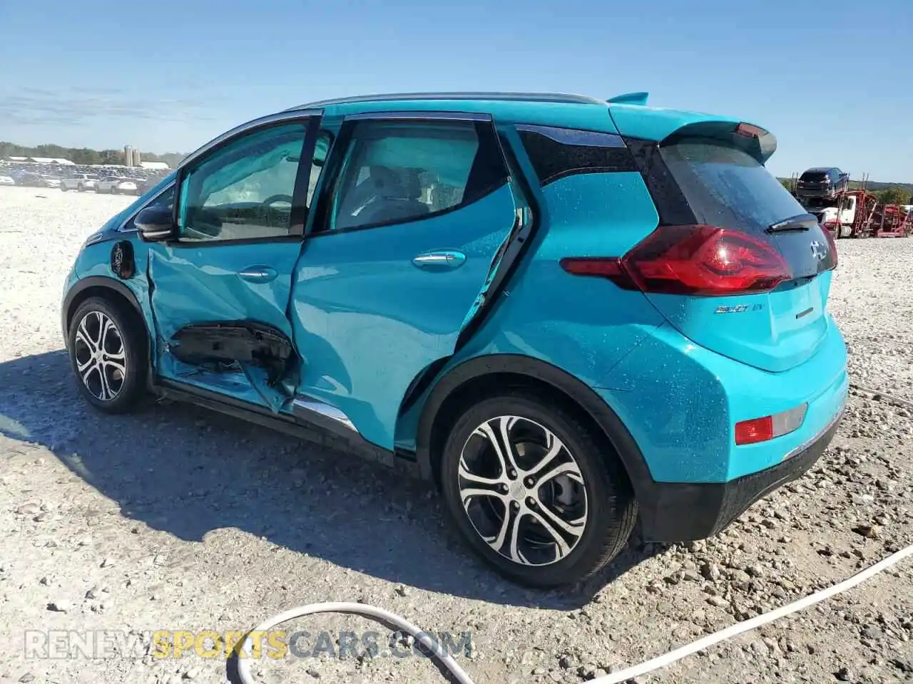 2 Photograph of a damaged car 1G1FZ6S00L4131791 CHEVROLET BOLT 2020