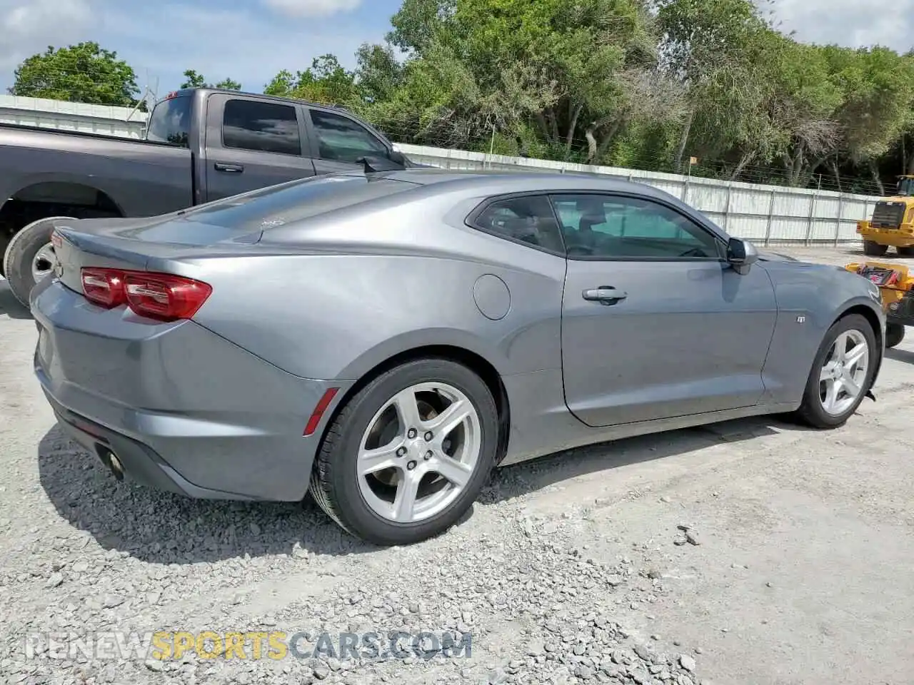 3 Photograph of a damaged car 1G1FB1RX5M0126864 CHEVROLET CAMARO 2021