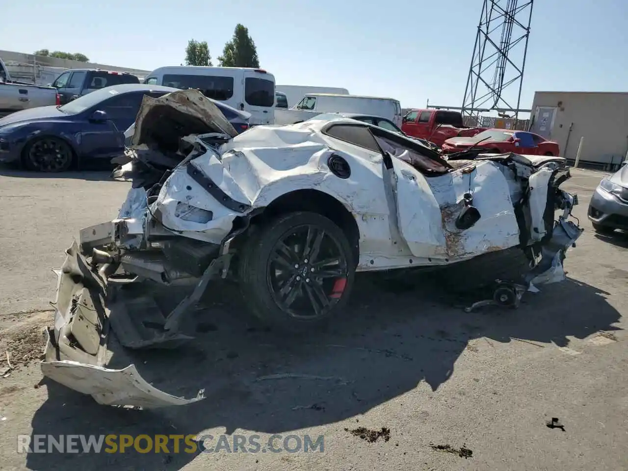 3 Фотография поврежденного автомобиля 1G1FD1RS2M0137044 CHEVROLET CAMARO 2021