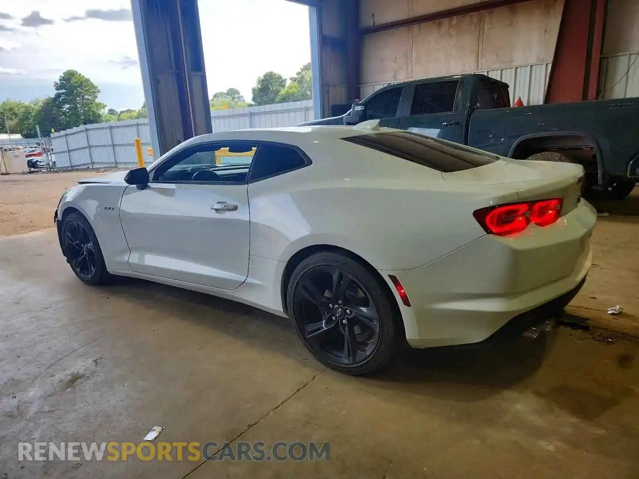 2 Photograph of a damaged car 1G1FF1R76M0142303 CHEVROLET CAMARO 2021