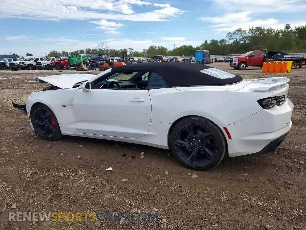 2 fotografías del automóvil dañado 1G1FD3DS0P0159907 CHEVROLET CAMARO 2023