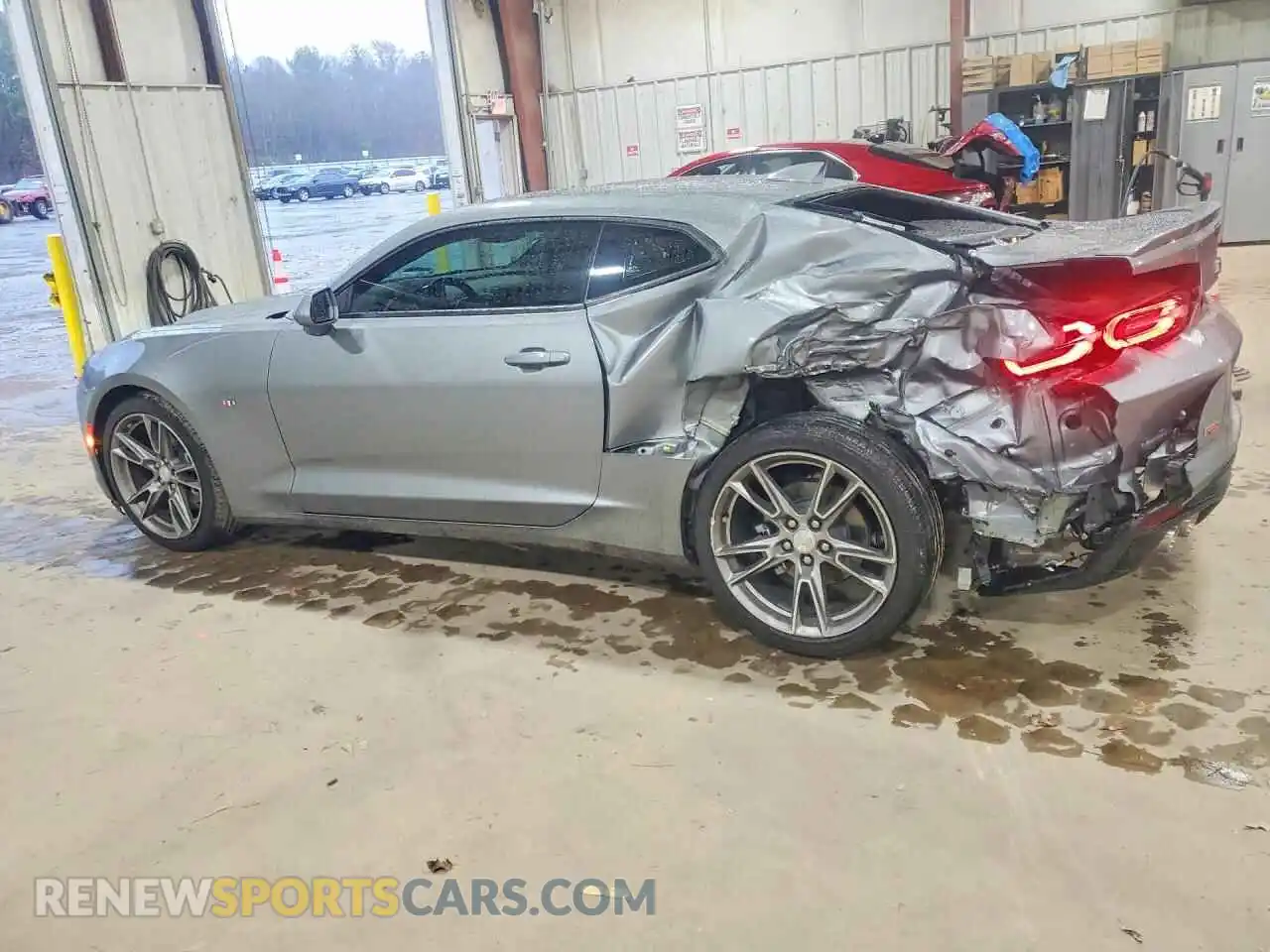 2 Фотография поврежденного автомобиля 1G1FB1RS7R0123041 CHEVROLET CAMARO 2024
