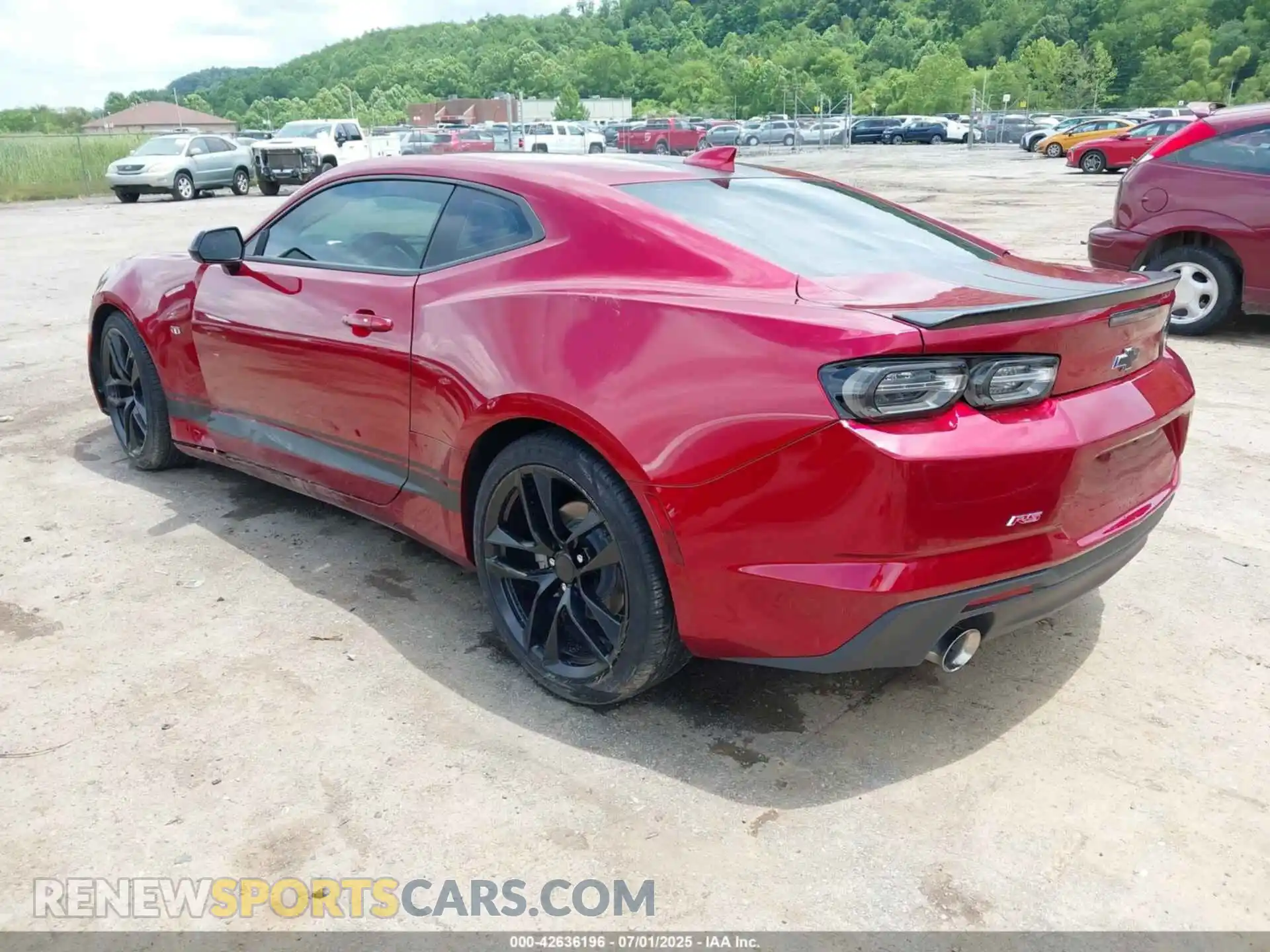 3 Фотография поврежденного автомобиля 1G1FB1RS8R0121945 CHEVROLET CAMARO 2024