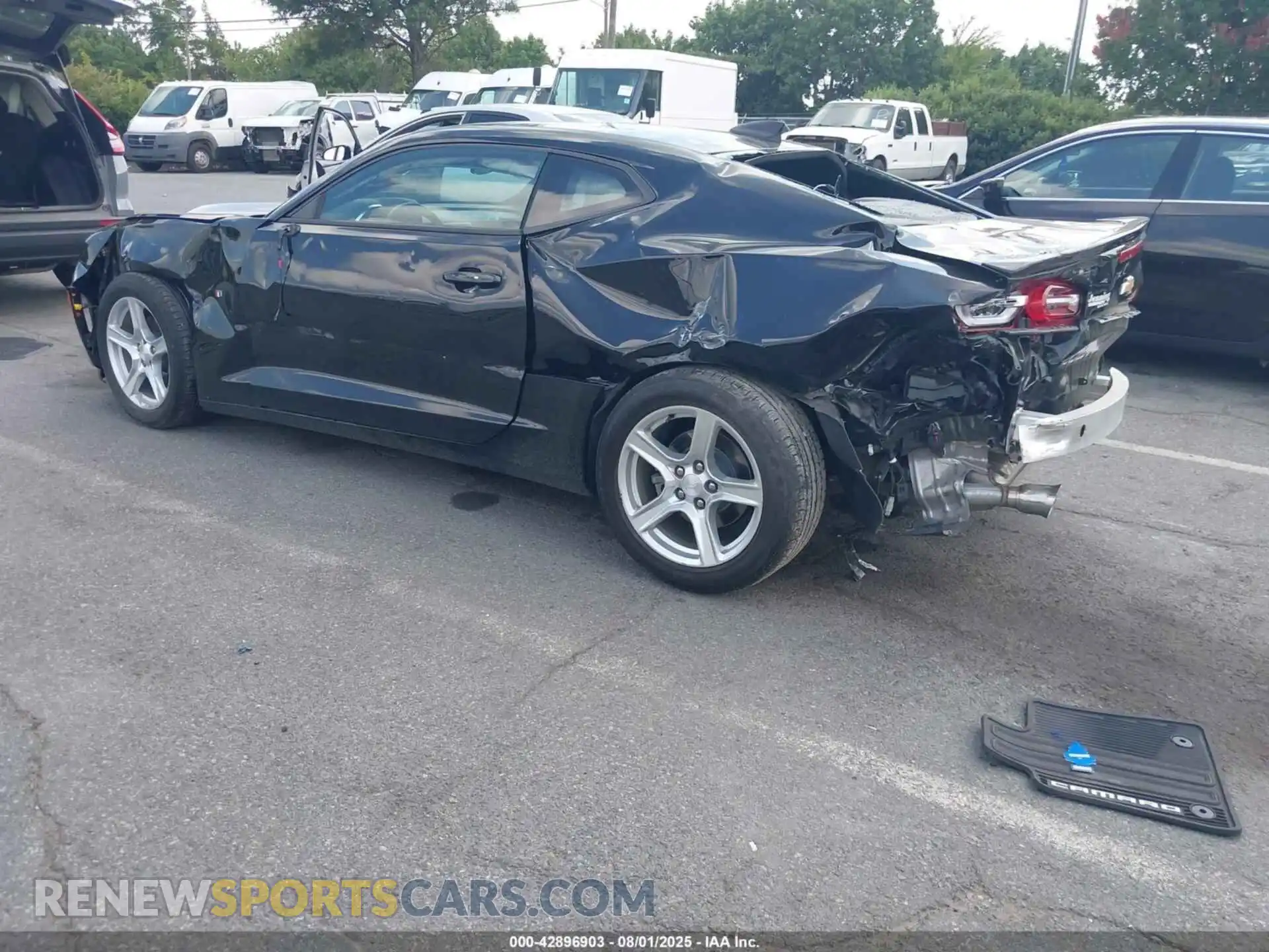 3 Фотография поврежденного автомобиля 1G1FB1RS9R0102661 CHEVROLET CAMARO 2024