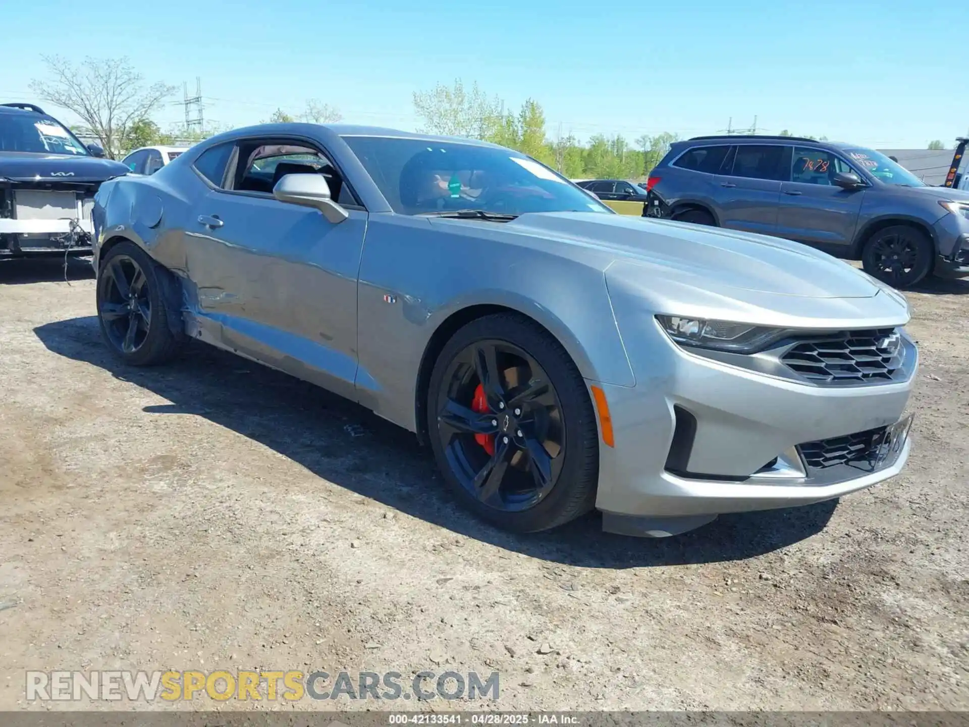 1 Фотография поврежденного автомобиля 1G1FD1RS8R0102404 CHEVROLET CAMARO 2024
