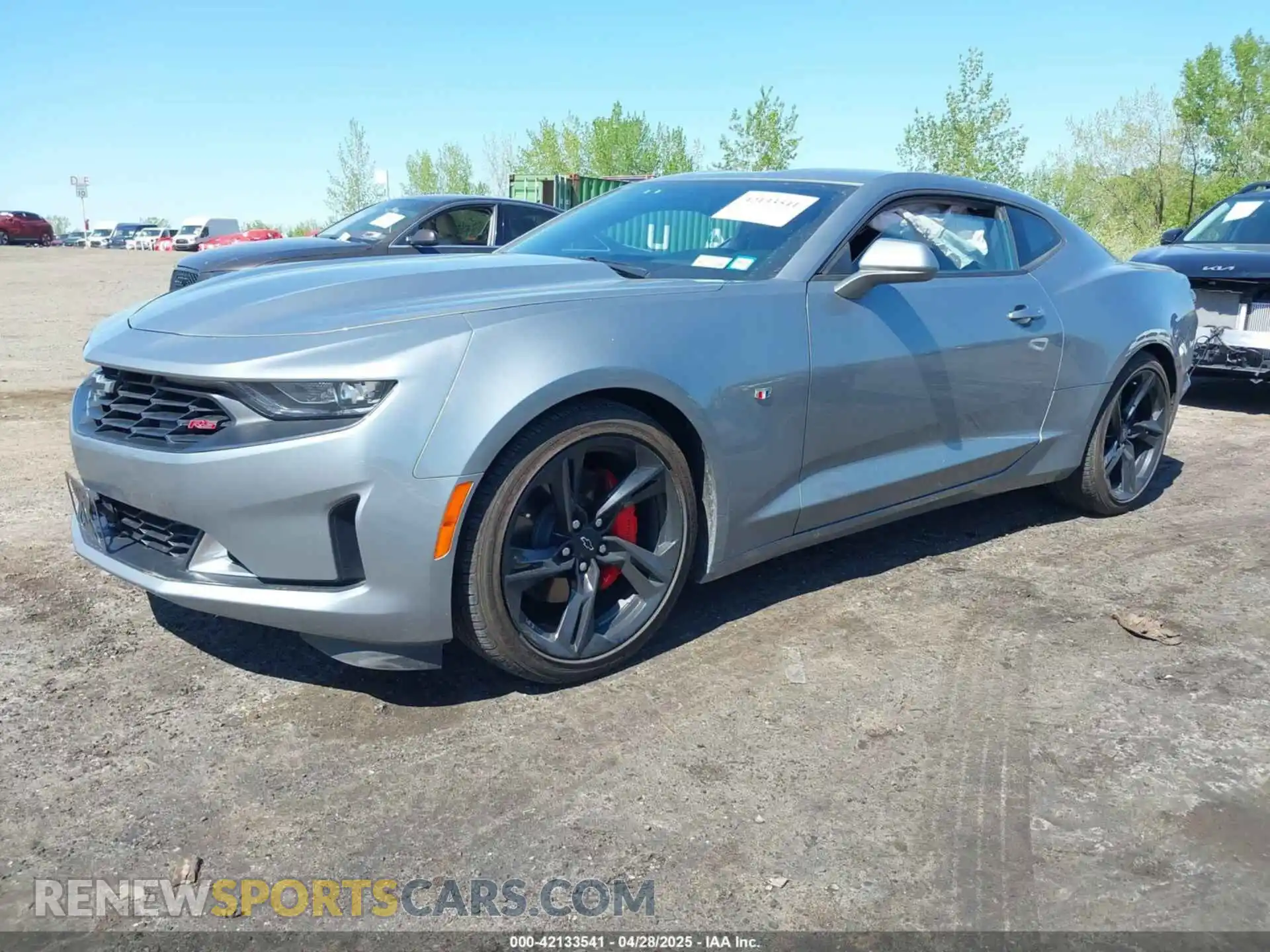 2 Фотография поврежденного автомобиля 1G1FD1RS8R0102404 CHEVROLET CAMARO 2024