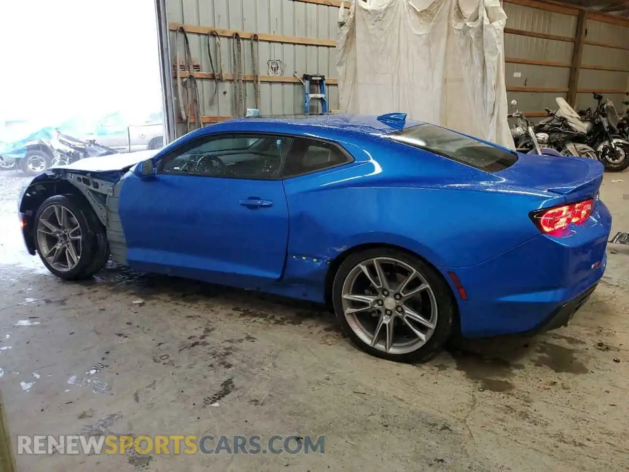 2 Фотография поврежденного автомобиля 1G1FD1RS8R0115203 CHEVROLET CAMARO 2024