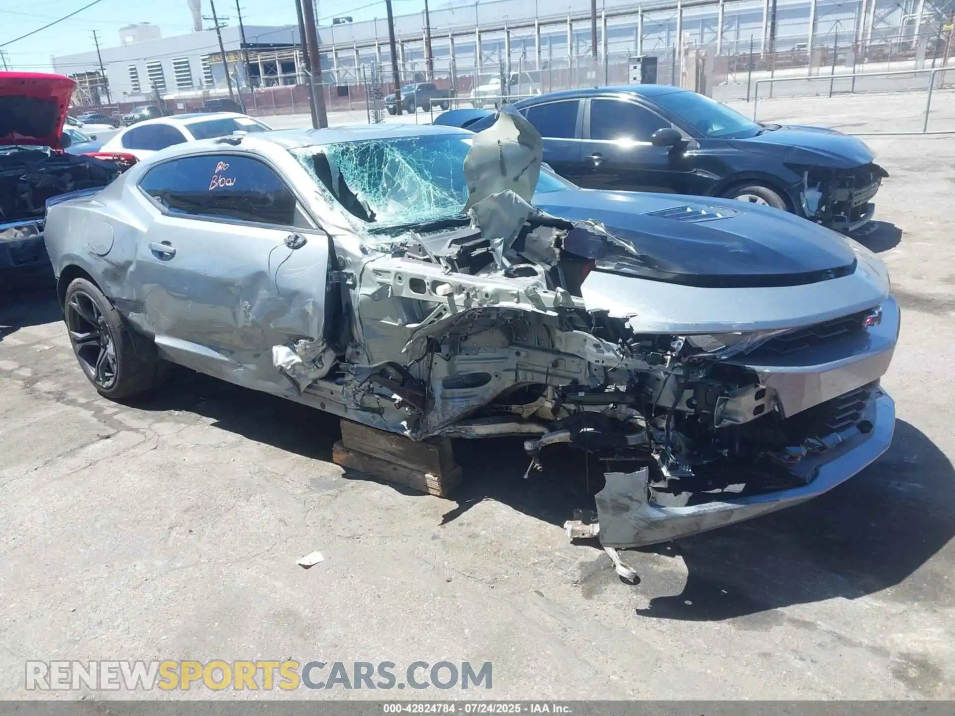1 Фотография поврежденного автомобиля 1G1FF1R73R0107239 CHEVROLET CAMARO 2024