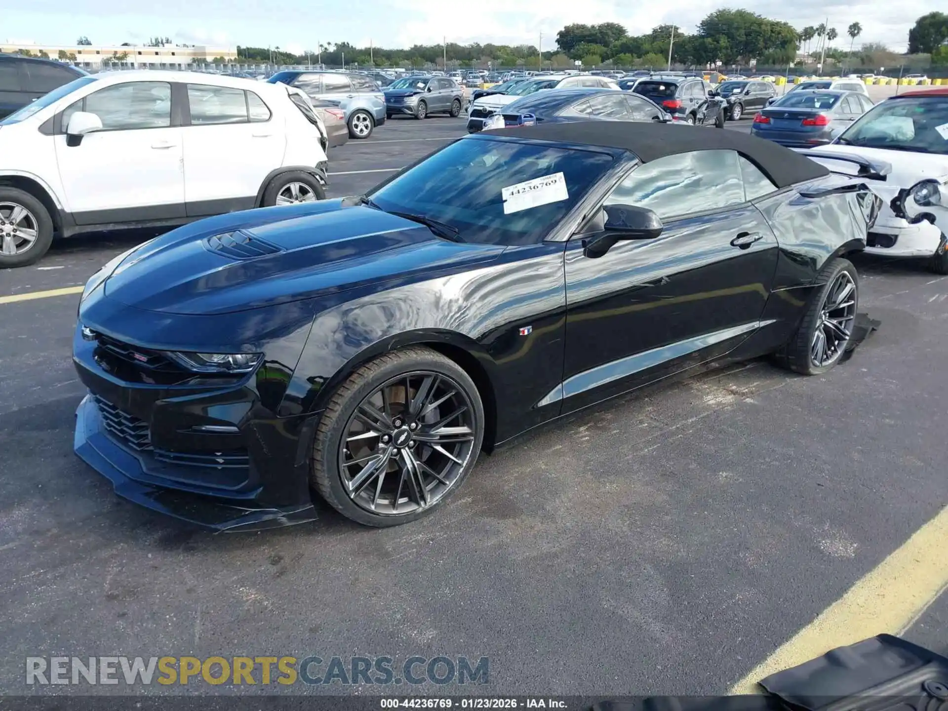 2 Фотография поврежденного автомобиля 1G1FG3D7XR0103270 CHEVROLET CAMARO 2024