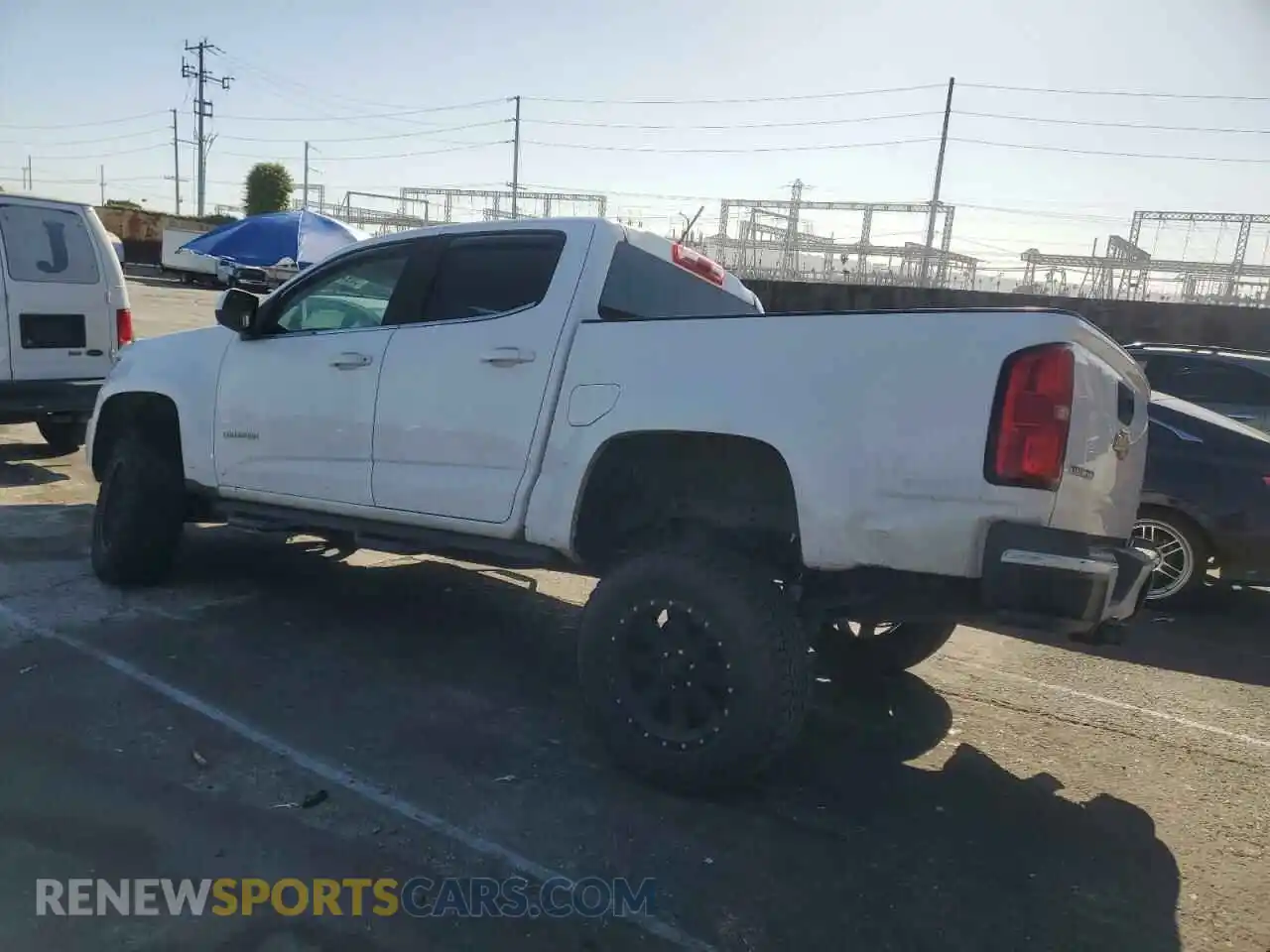 2 Фотография поврежденного автомобиля 1GCGSCEAXK1193945 CHEVROLET COLORADO 2019