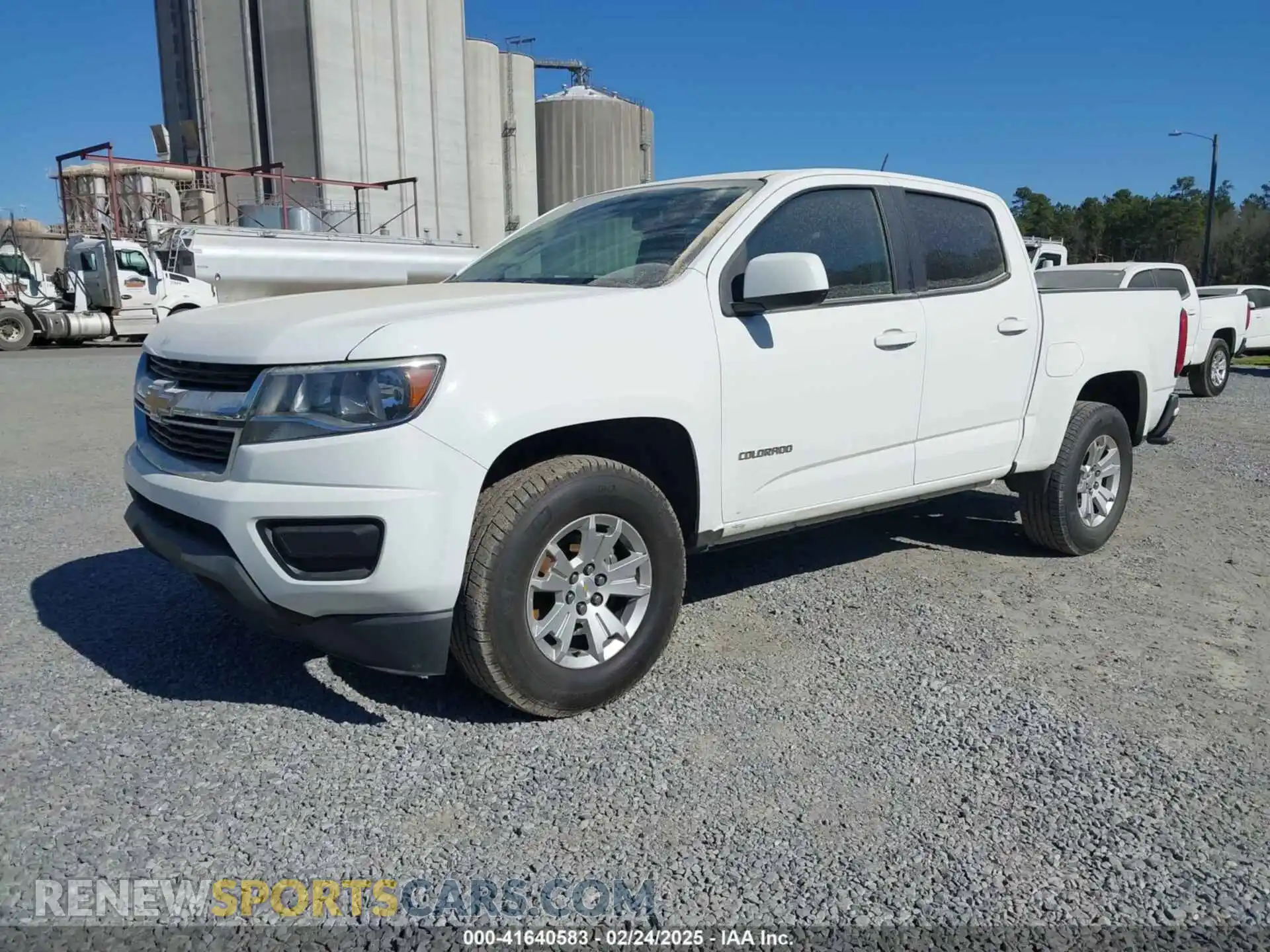 2 Photograph of a damaged car 1GCGSCEN8K1174331 CHEVROLET COLORADO 2019