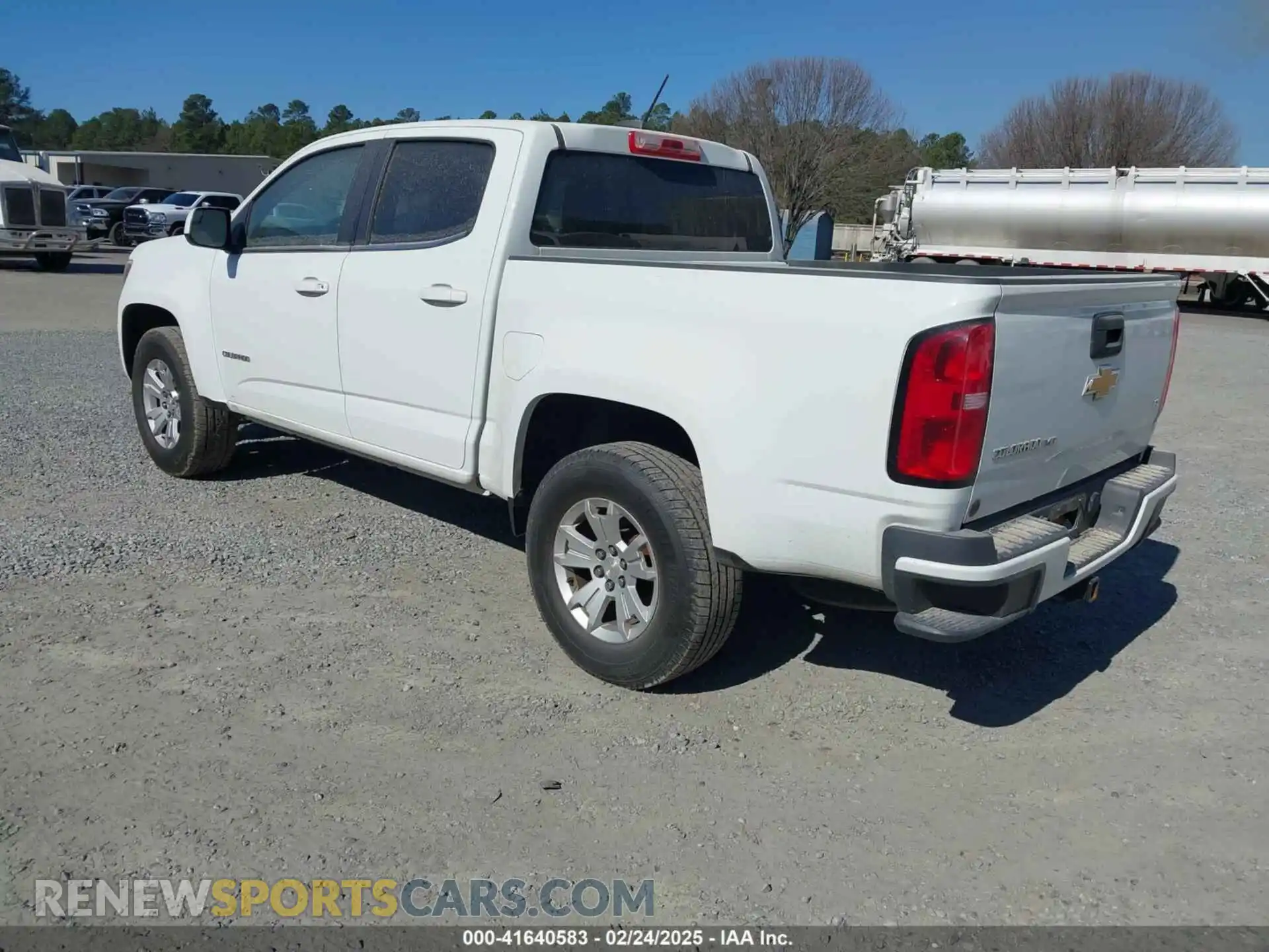 3 Photograph of a damaged car 1GCGSCEN8K1174331 CHEVROLET COLORADO 2019