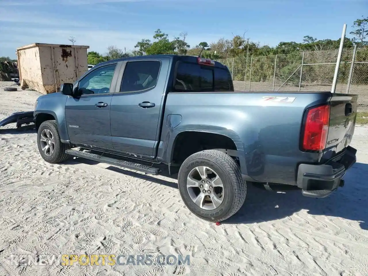 2 Photograph of a damaged car 1GCGSDEN5L1114286 CHEVROLET COLORADO 2020