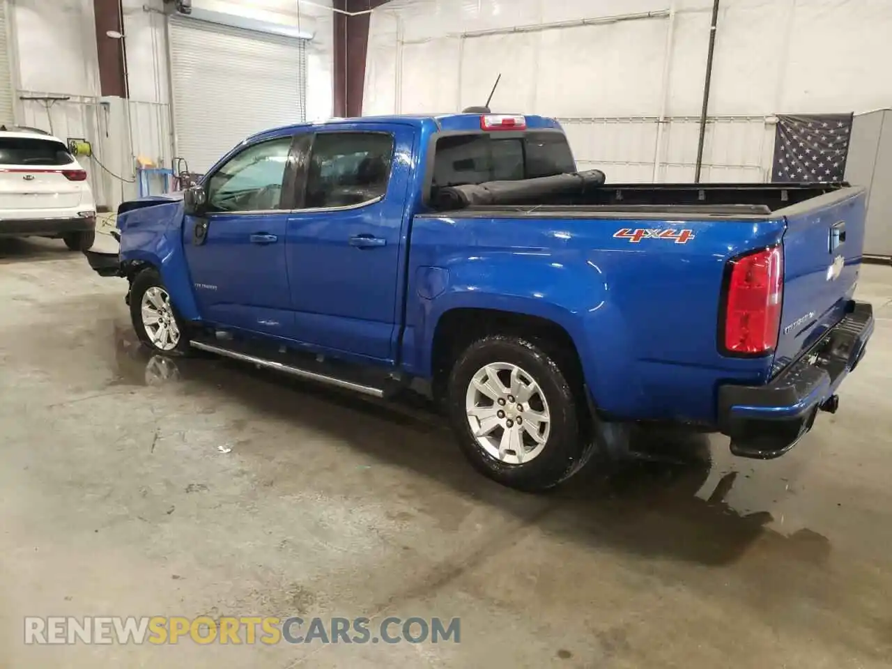 2 Photograph of a damaged car 1GCGTCEN2L1202736 CHEVROLET COLORADO 2020