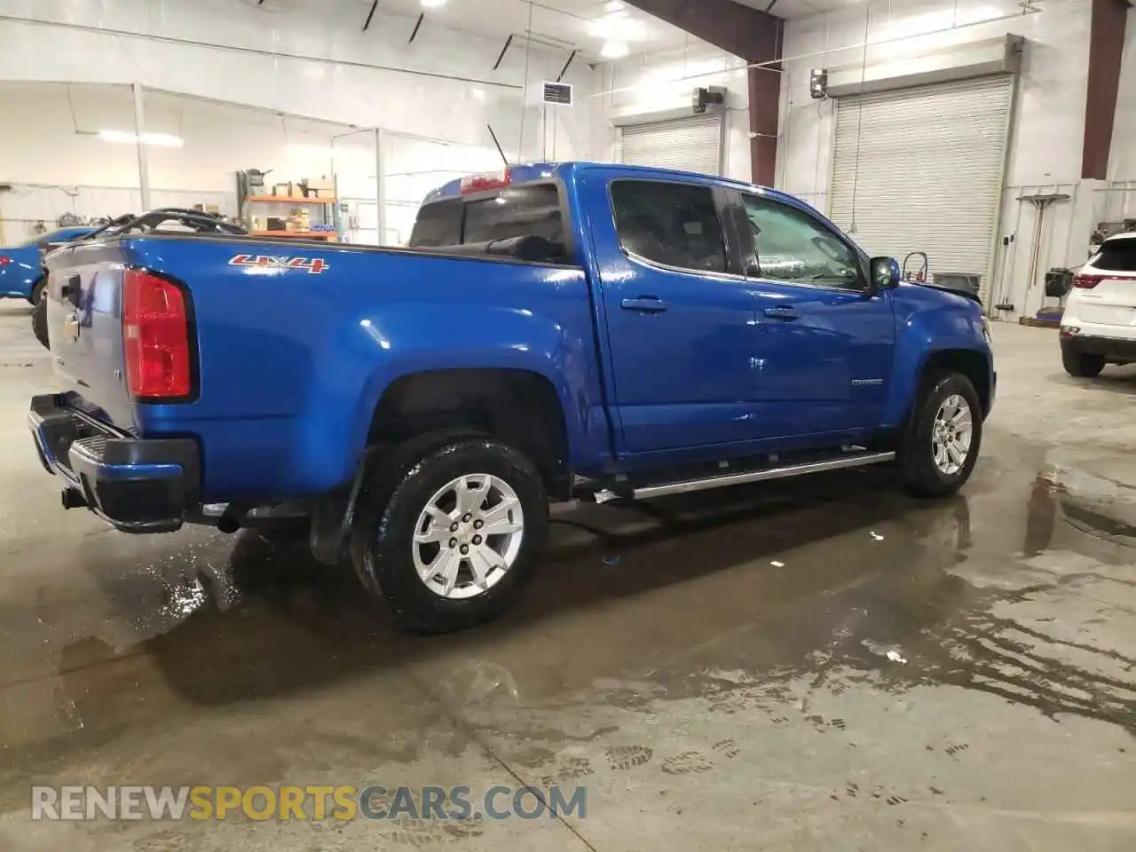 3 Photograph of a damaged car 1GCGTCEN2L1202736 CHEVROLET COLORADO 2020