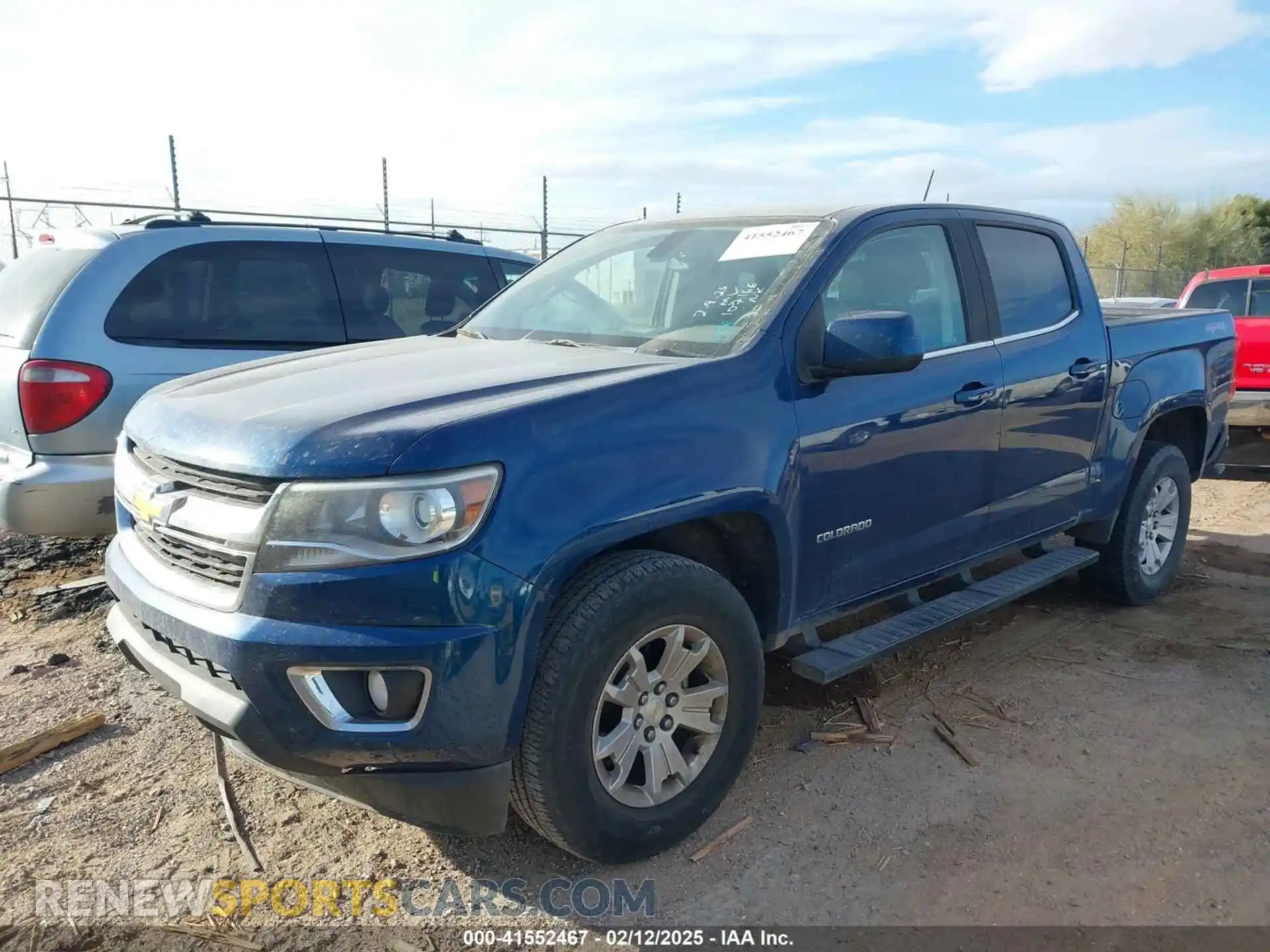 2 Photograph of a damaged car 1GCGTCEN5L1107166 CHEVROLET COLORADO 2020