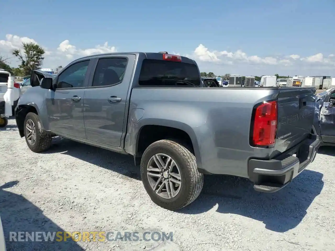2 Photograph of a damaged car 1GCGSBEA4M1153163 CHEVROLET COLORADO 2021
