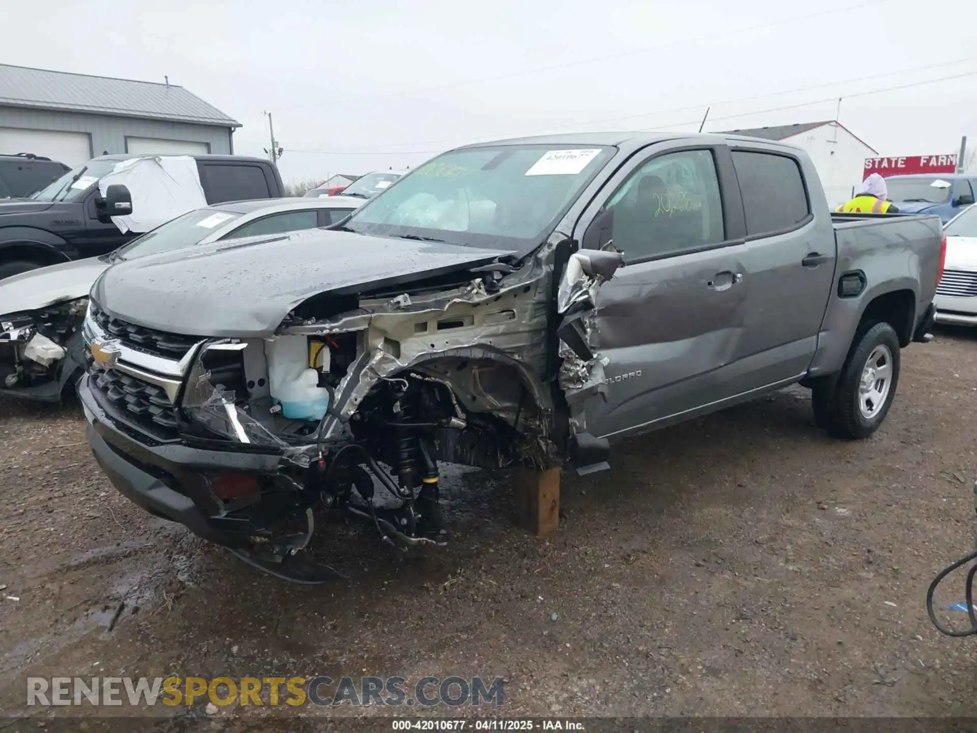 2 Photograph of a damaged car 1GCGSBEA6M1278097 CHEVROLET COLORADO 2021