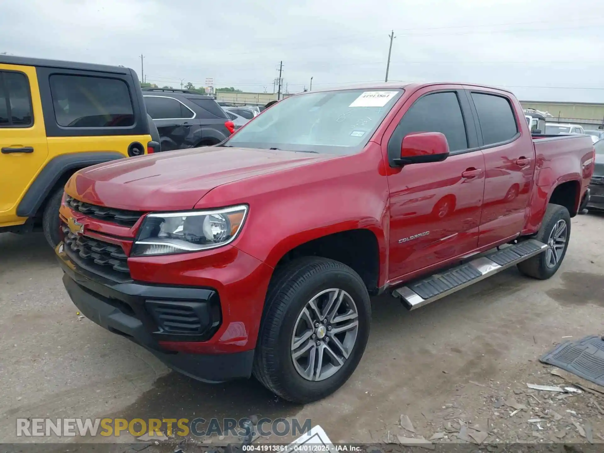 2 Photograph of a damaged car 1GCGSBENXM1212204 CHEVROLET COLORADO 2021