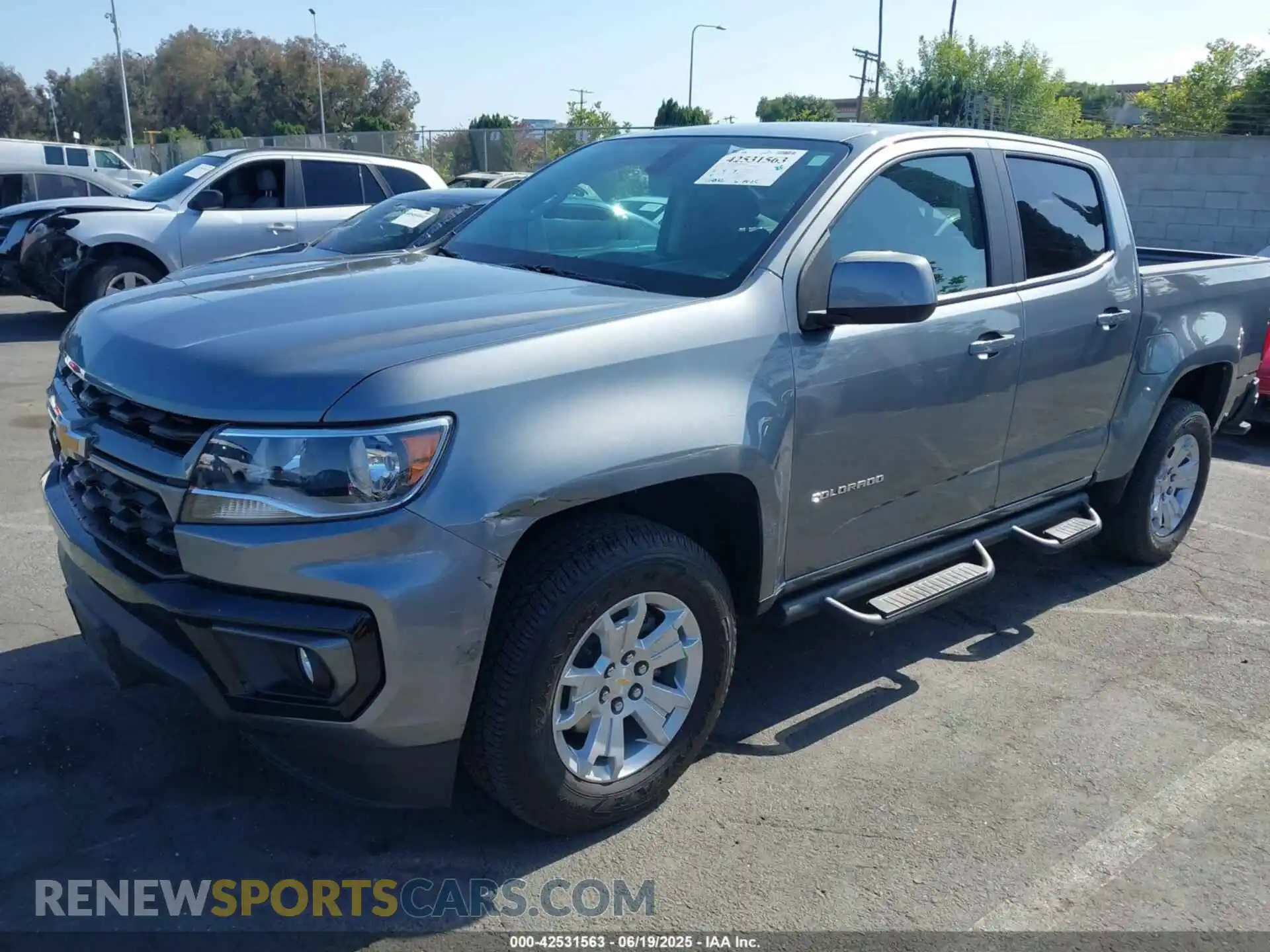2 Фотография поврежденного автомобиля 1GCGSCEN0M1296720 CHEVROLET COLORADO 2021