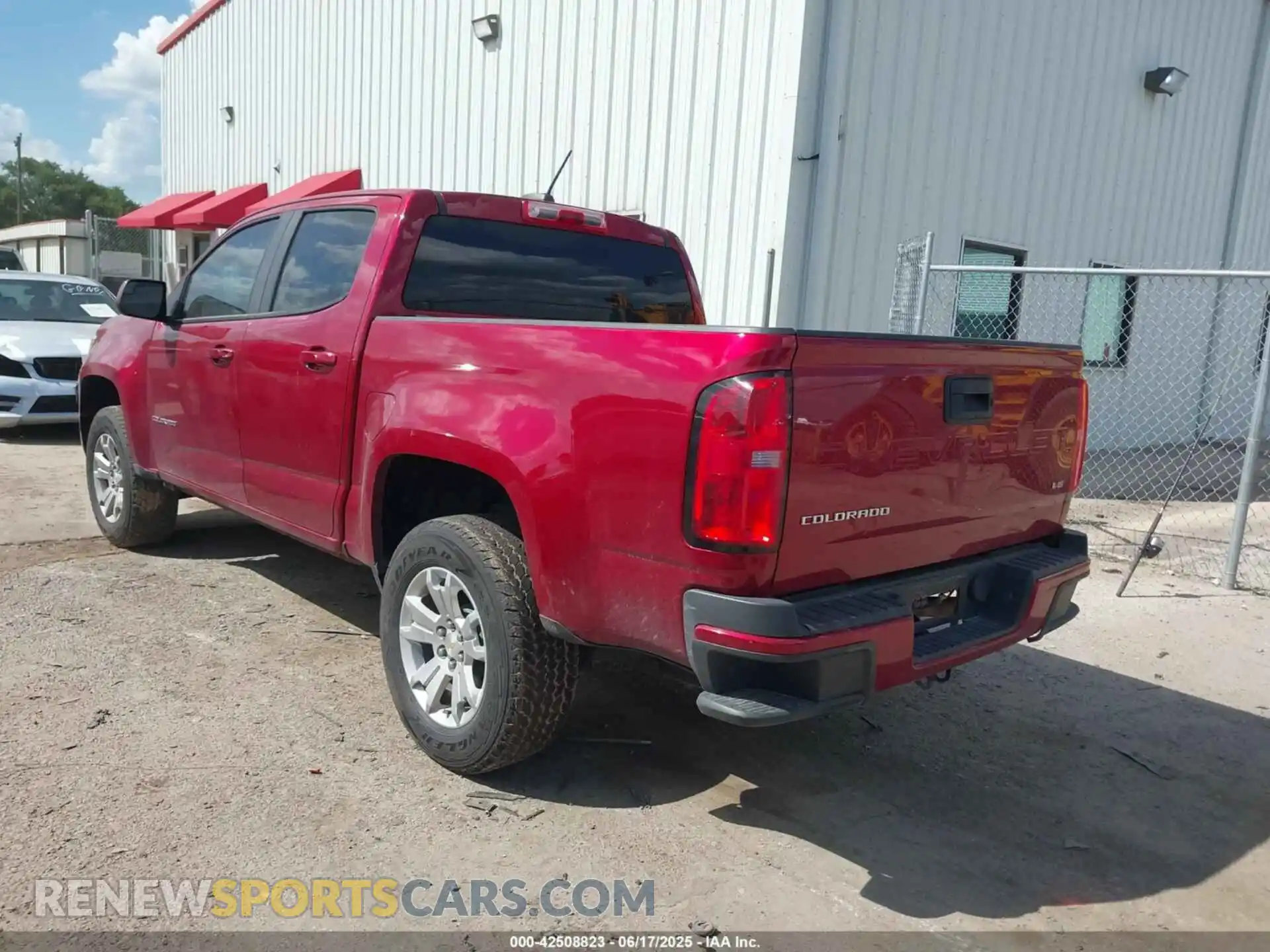3 Фотография поврежденного автомобиля 1GCGSCEN2M1125953 CHEVROLET COLORADO 2021