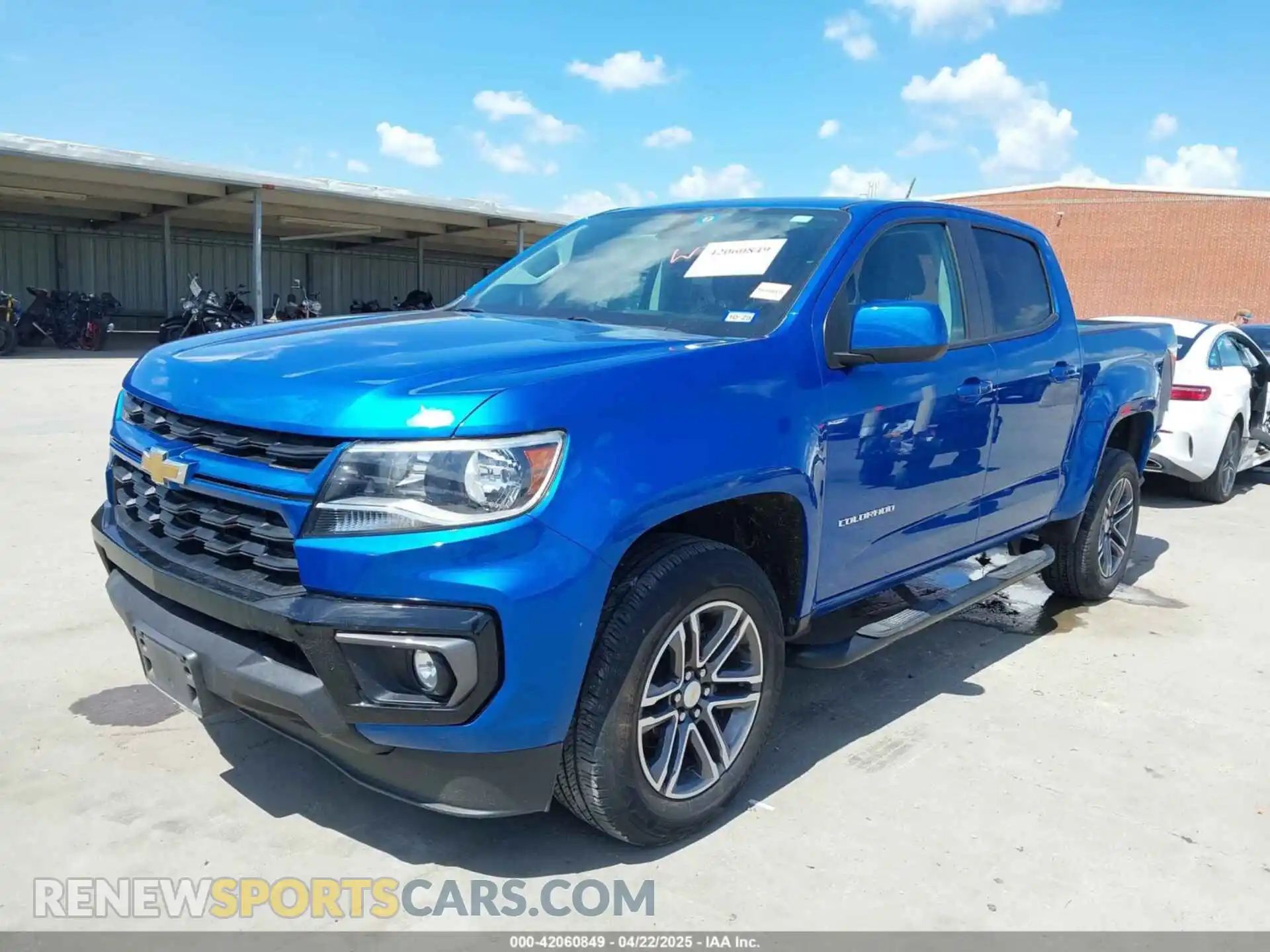 2 Photograph of a damaged car 1GCGSCEN2M1156832 CHEVROLET COLORADO 2021