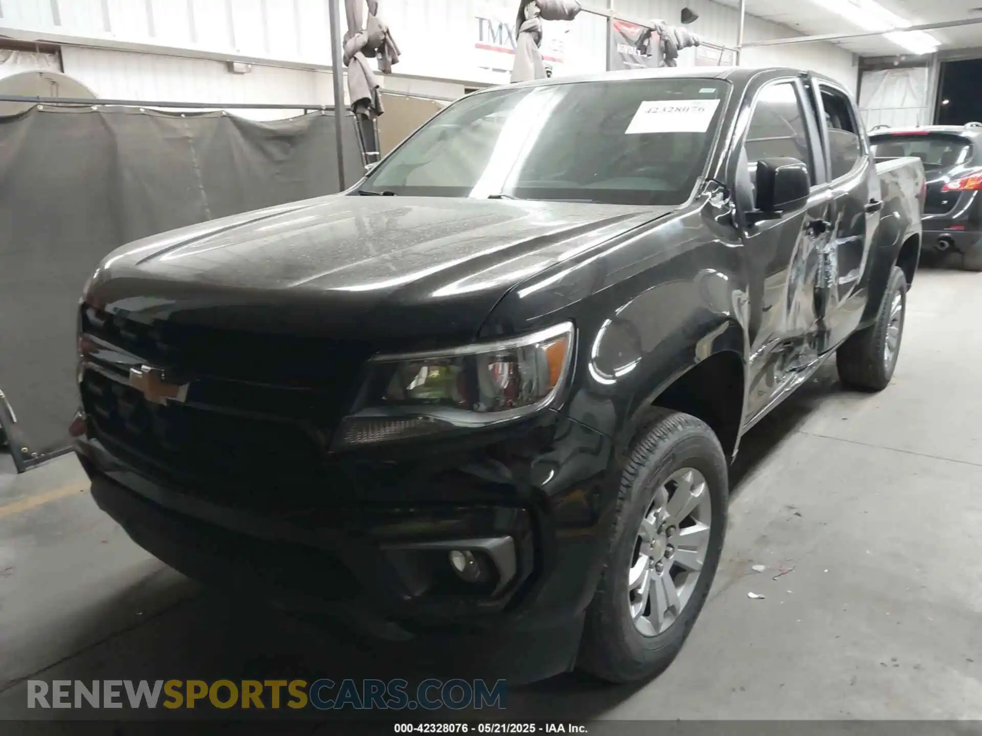 2 Photograph of a damaged car 1GCGSCEN2M1195243 CHEVROLET COLORADO 2021