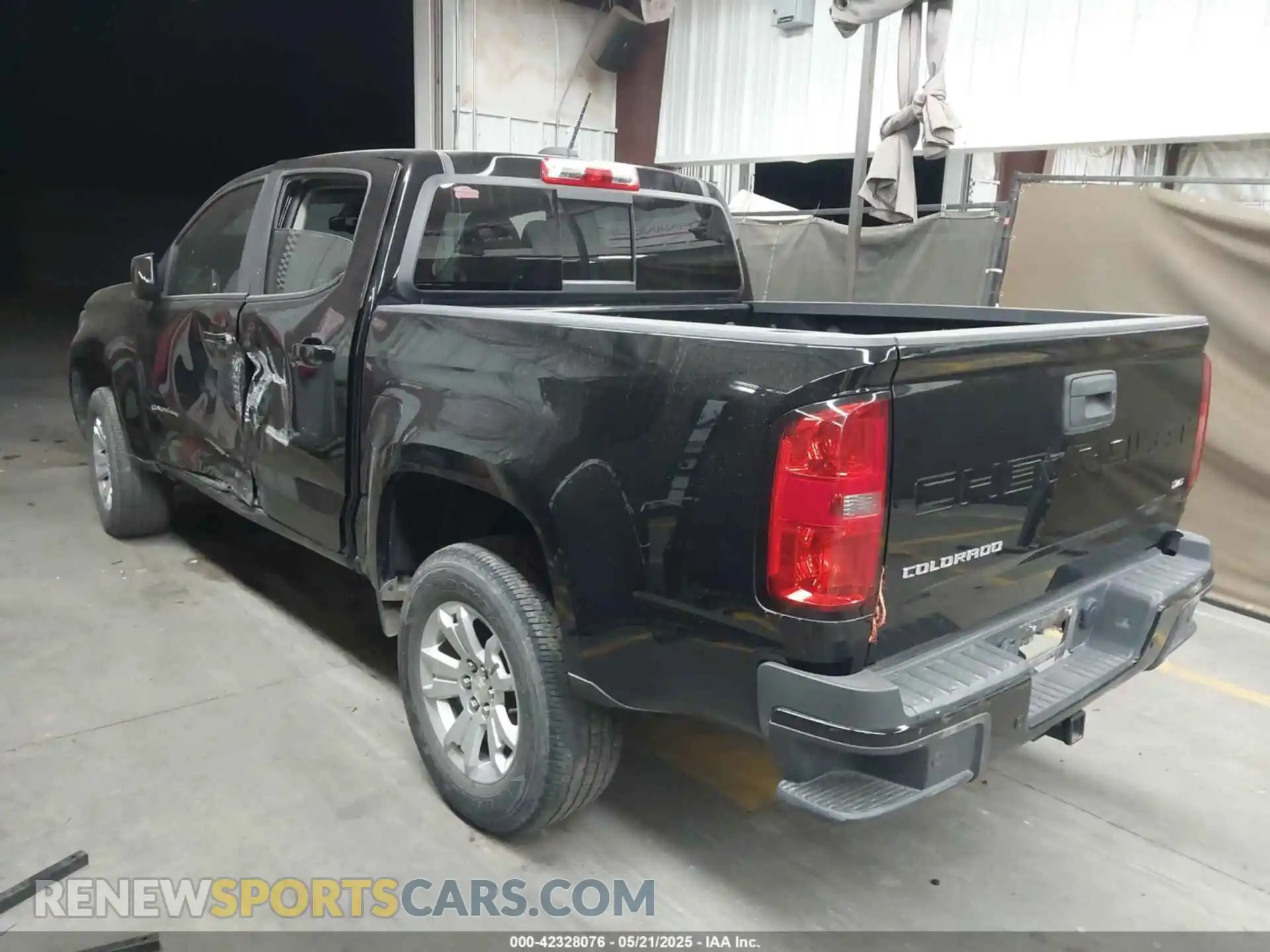 3 Photograph of a damaged car 1GCGSCEN2M1195243 CHEVROLET COLORADO 2021