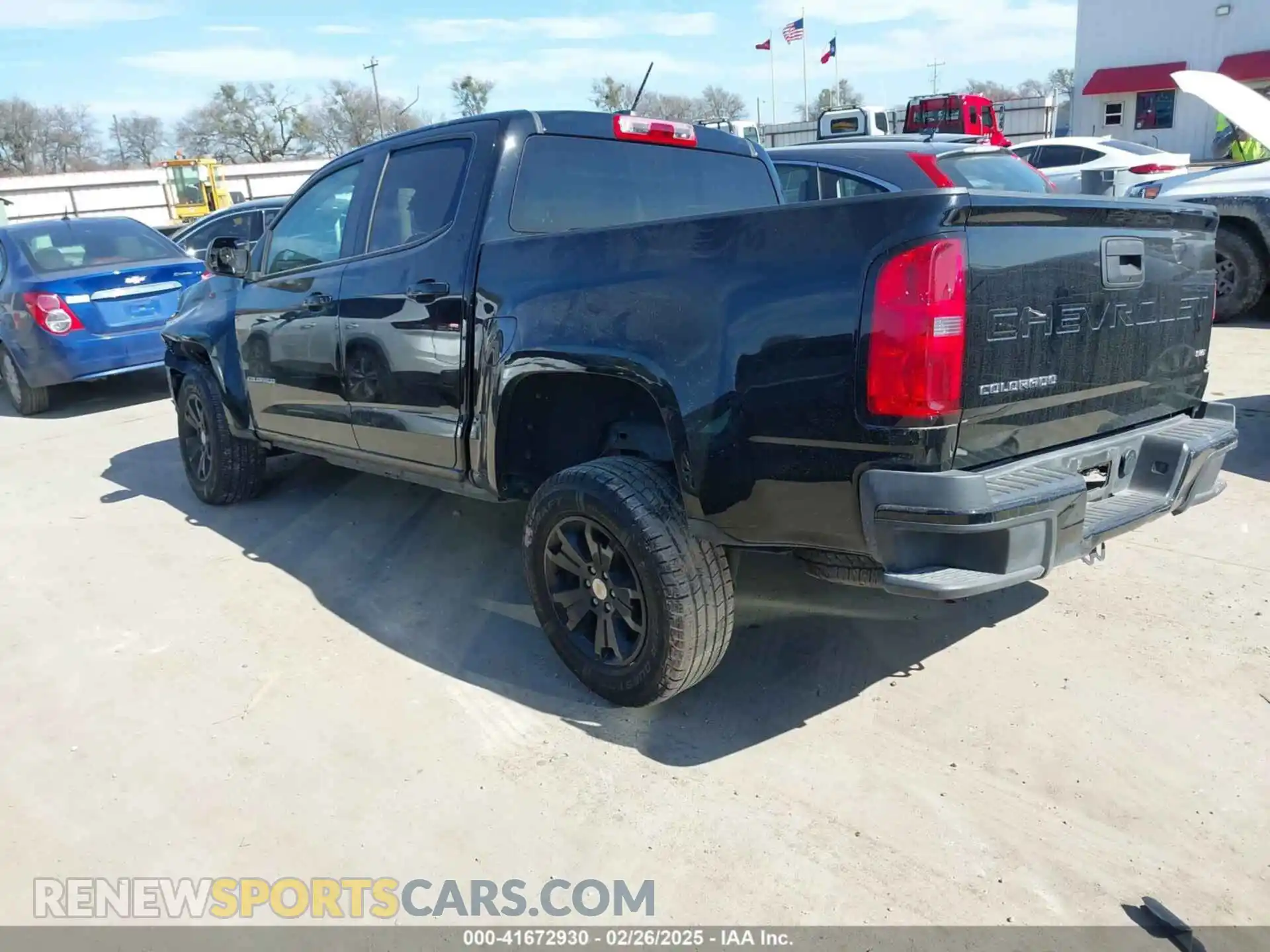 3 Photograph of a damaged car 1GCGSCEN8M1127786 CHEVROLET COLORADO 2021