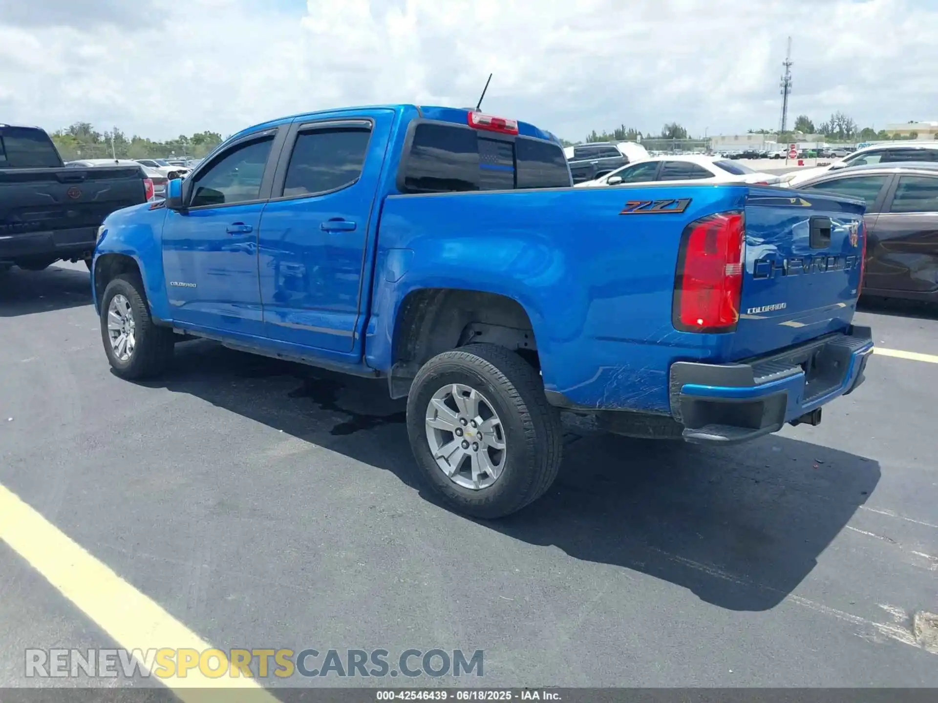 3 Фотография поврежденного автомобиля 1GCGSCEN9M1245605 CHEVROLET COLORADO 2021
