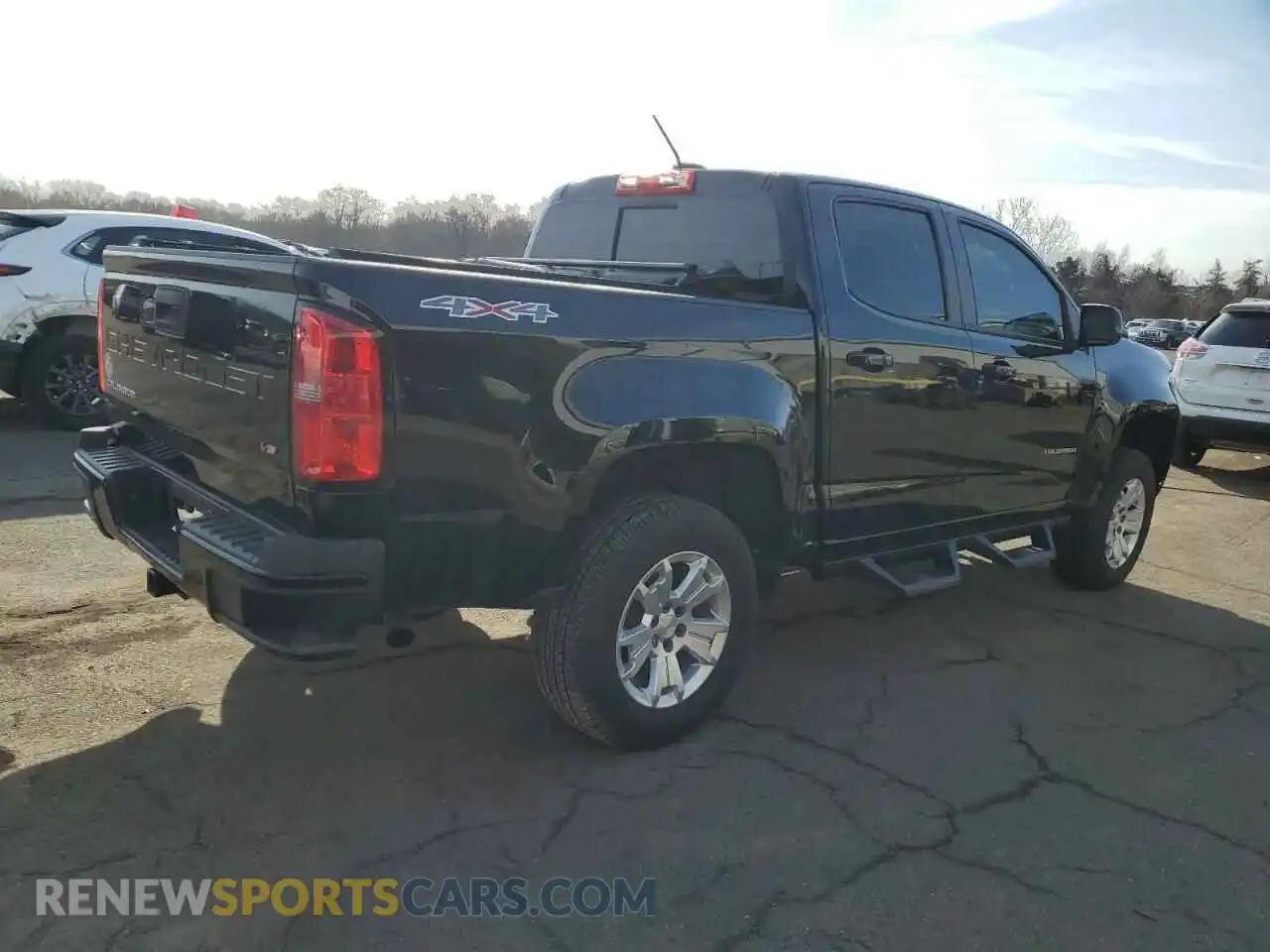 3 Фотография поврежденного автомобиля 1GCGTCEN3M1112612 CHEVROLET COLORADO 2021