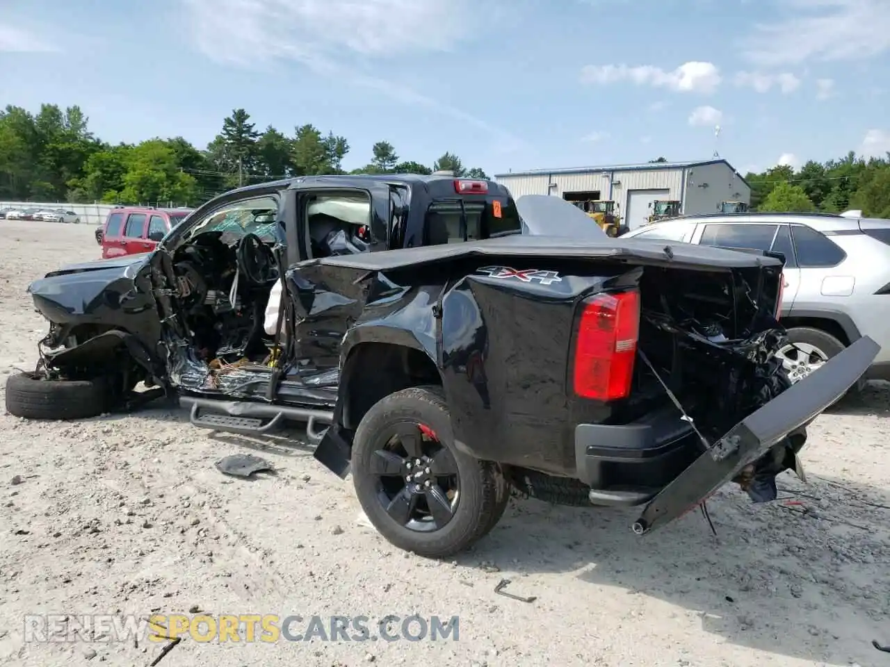 2 Photograph of a damaged car 1GCGTCEN5M1110005 CHEVROLET COLORADO 2021