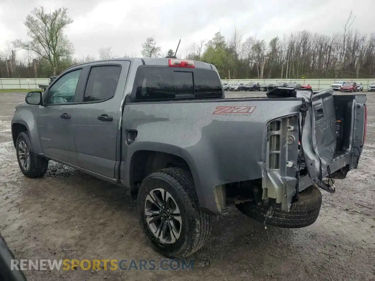2 Photograph of a damaged car 1GCGTDEN3M1273323 CHEVROLET COLORADO 2021
