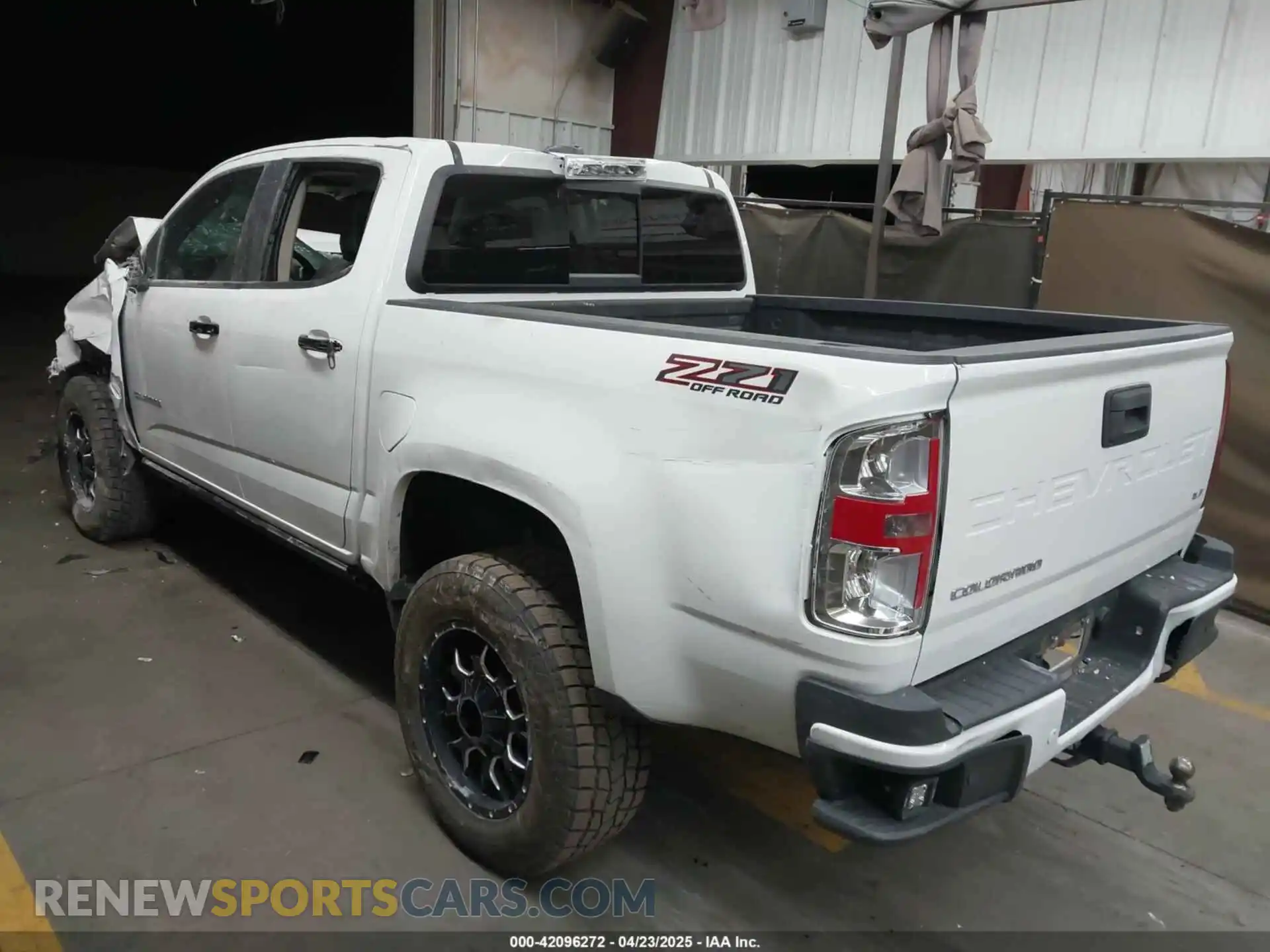 3 Photograph of a damaged car 1GCGTDENXM1114914 CHEVROLET COLORADO 2021
