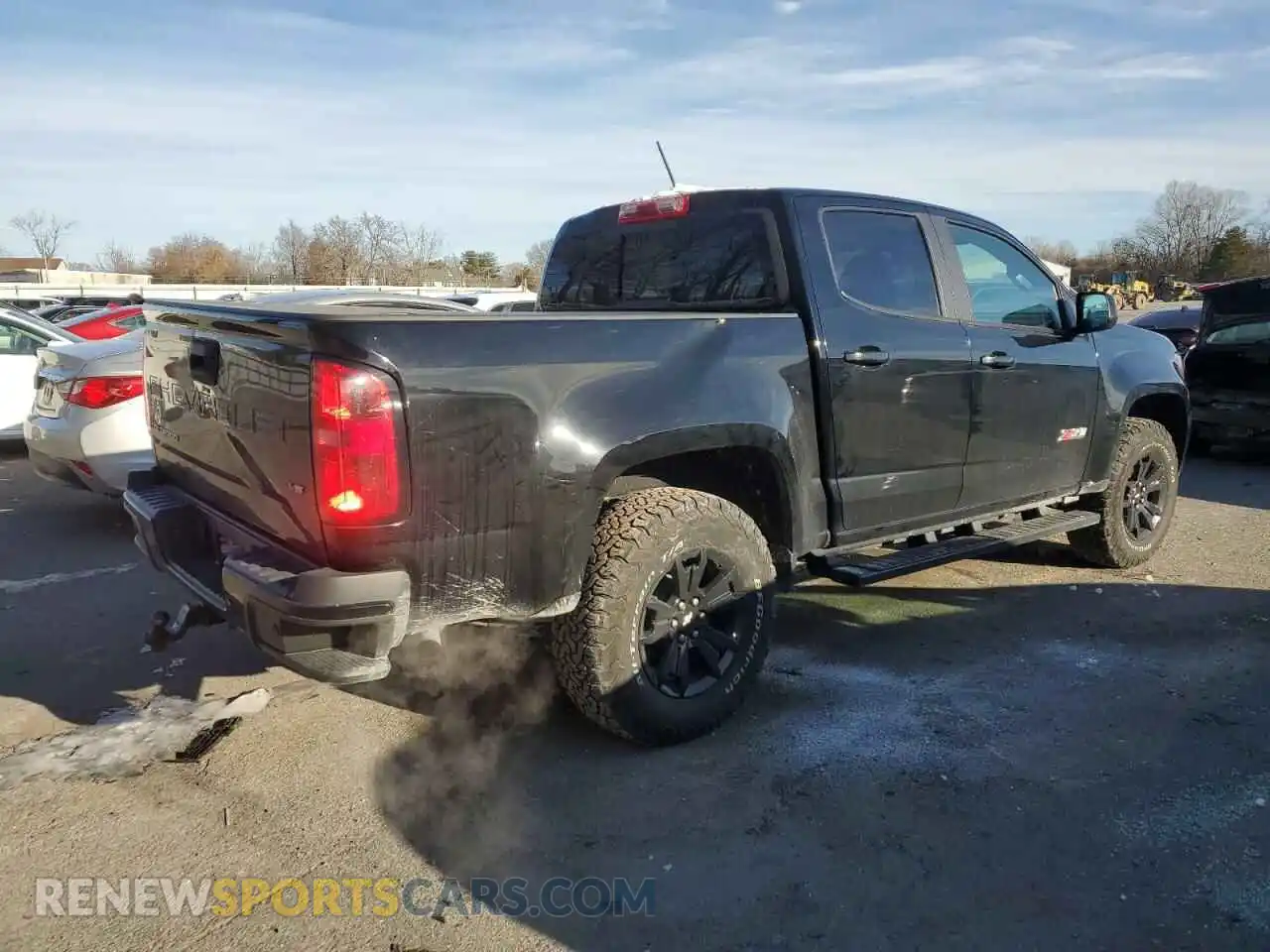 3 Photograph of a damaged car 1GCGTDENXM1240416 CHEVROLET COLORADO 2021