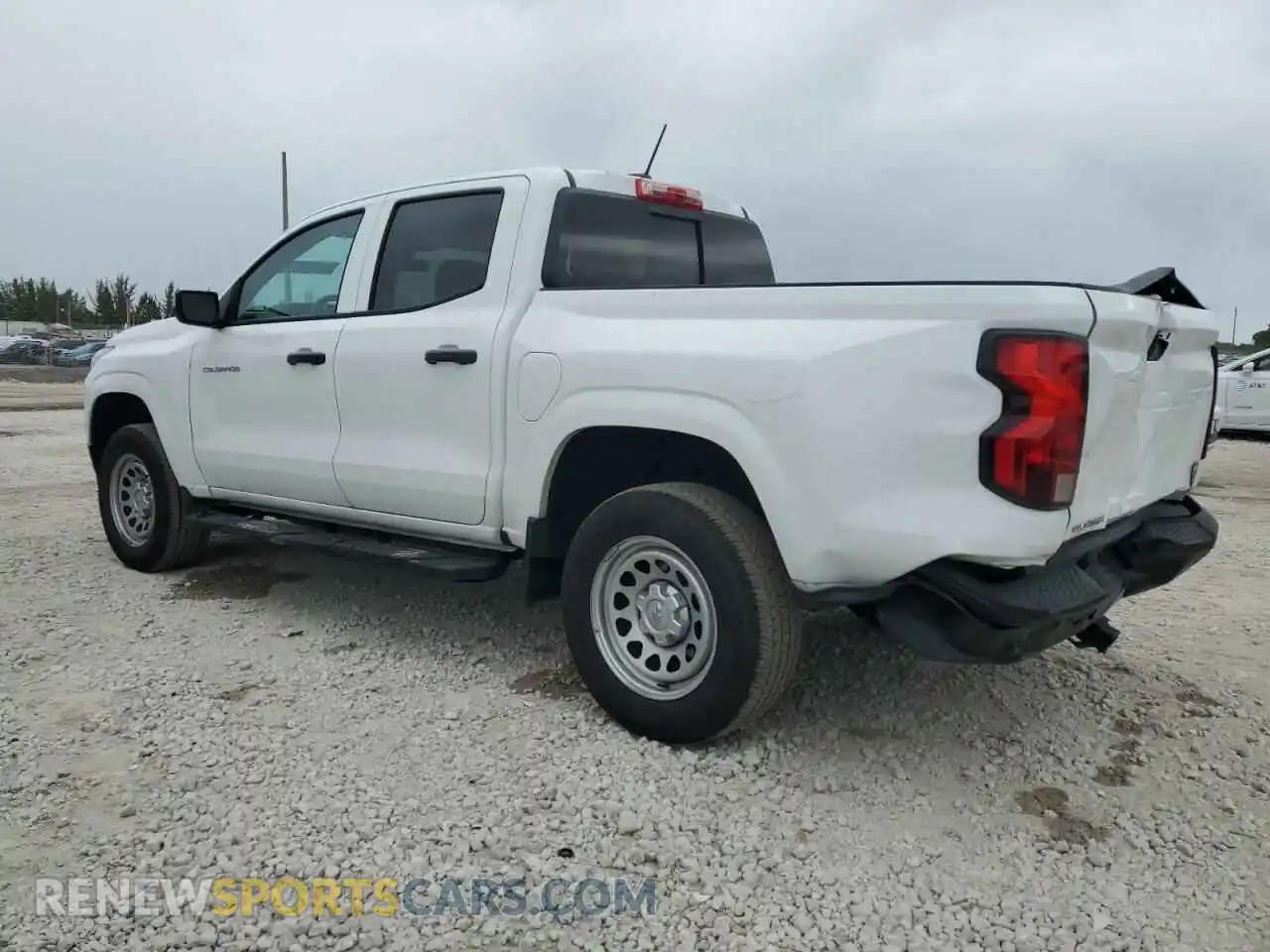 2 fotografías del automóvil dañado 1GCGSBEC3R1174045 CHEVROLET COLORADO 2024
