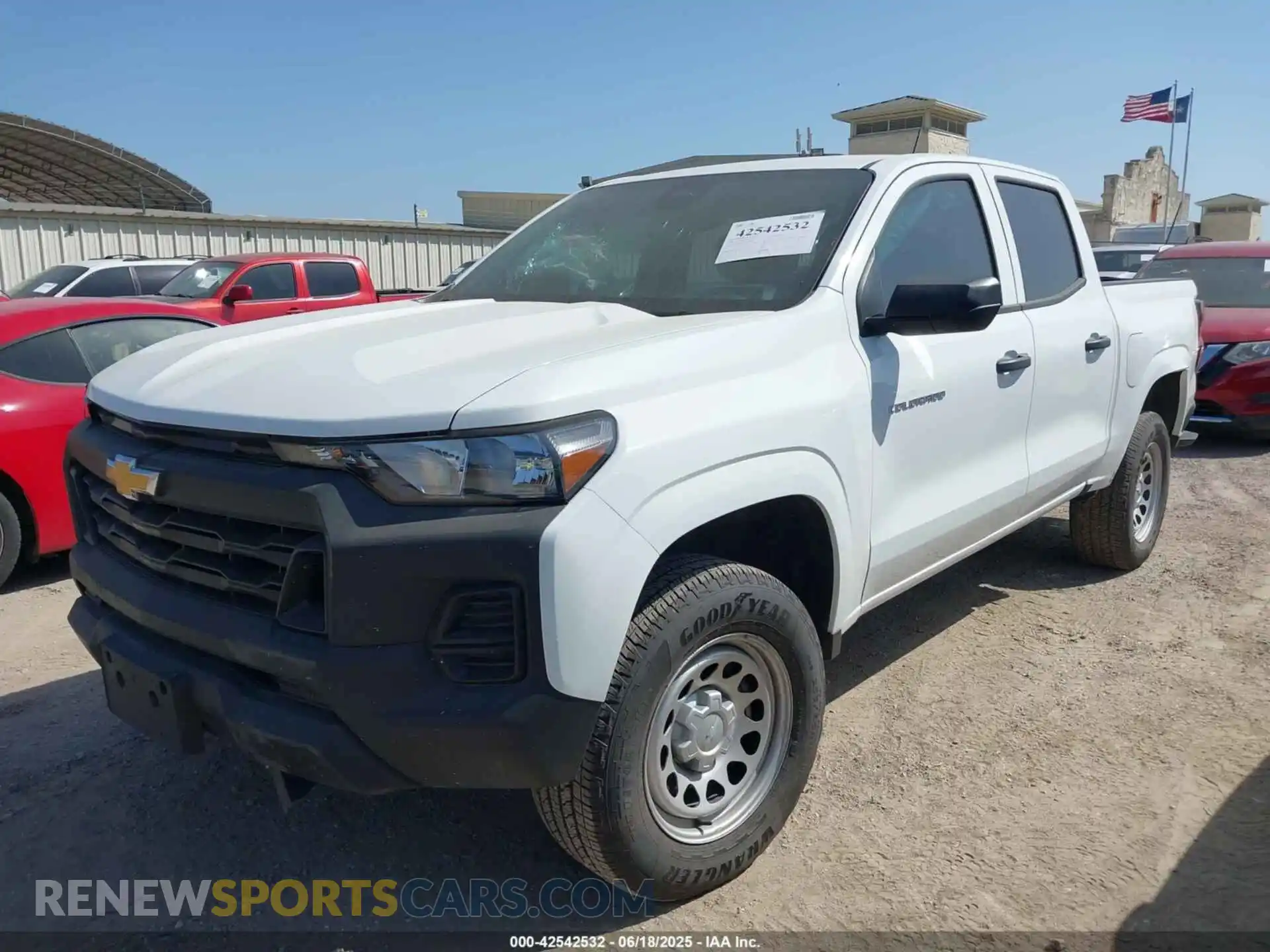 2 fotografías del automóvil dañado 1GCGSBEC7R1207645 CHEVROLET COLORADO 2024